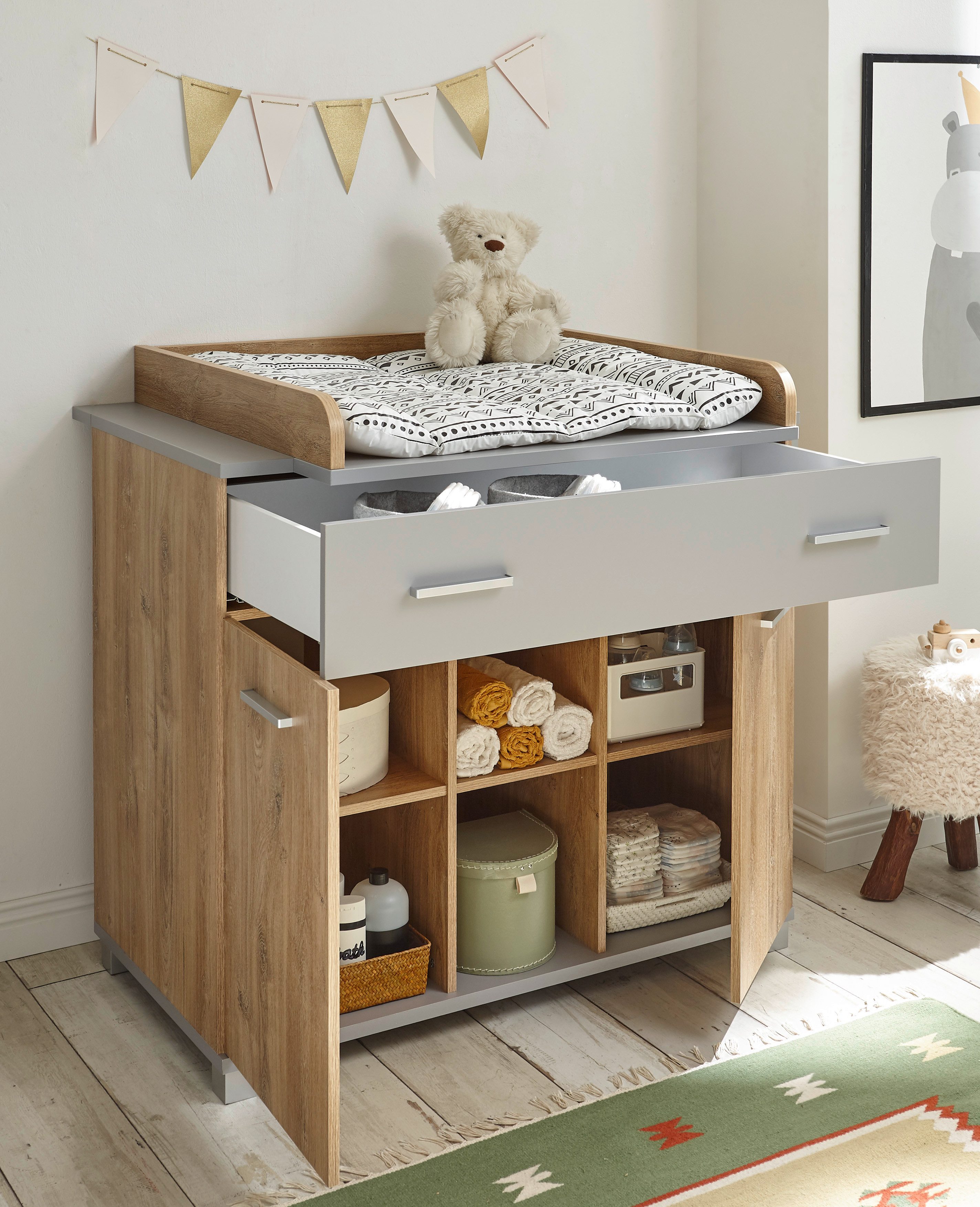 möbel-direkt.de Larissa Baby Room Complete Set (Complete Set, 4-piece: Wardrobe, Bed, Changing Table, Shelf), high-quality and functional