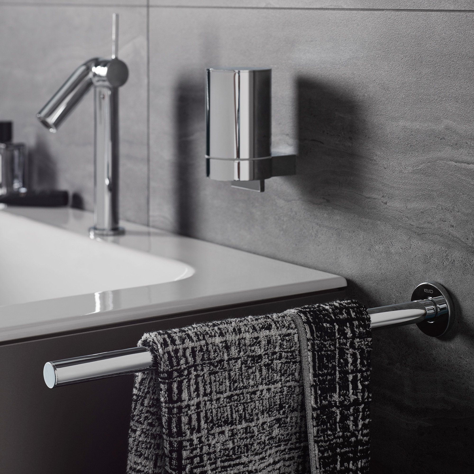 Keuco Handtuchstange Plan, aus Metall, hochglanz-verchromt, einarmig, starr günstig online kaufen