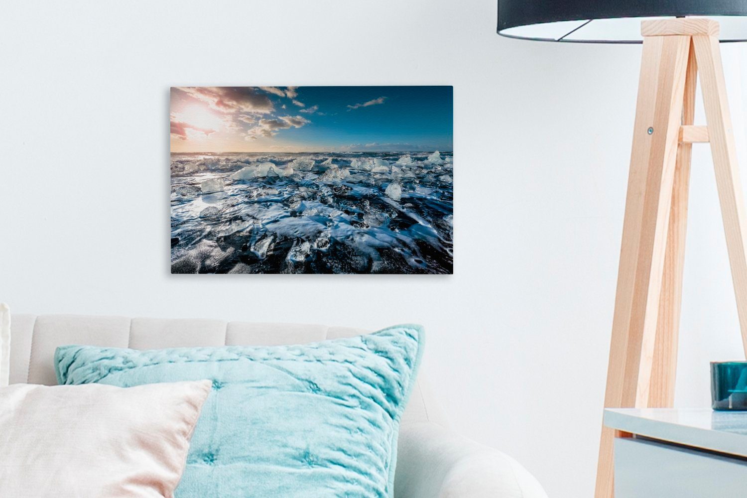cm OneMillionCanvasses® Wandbild 30x20 im Eisbrocken Große Strand Wanddeko, (1 St), Aufhängefertig, Leinwandbild isländischen, an Leinwandbilder, einem