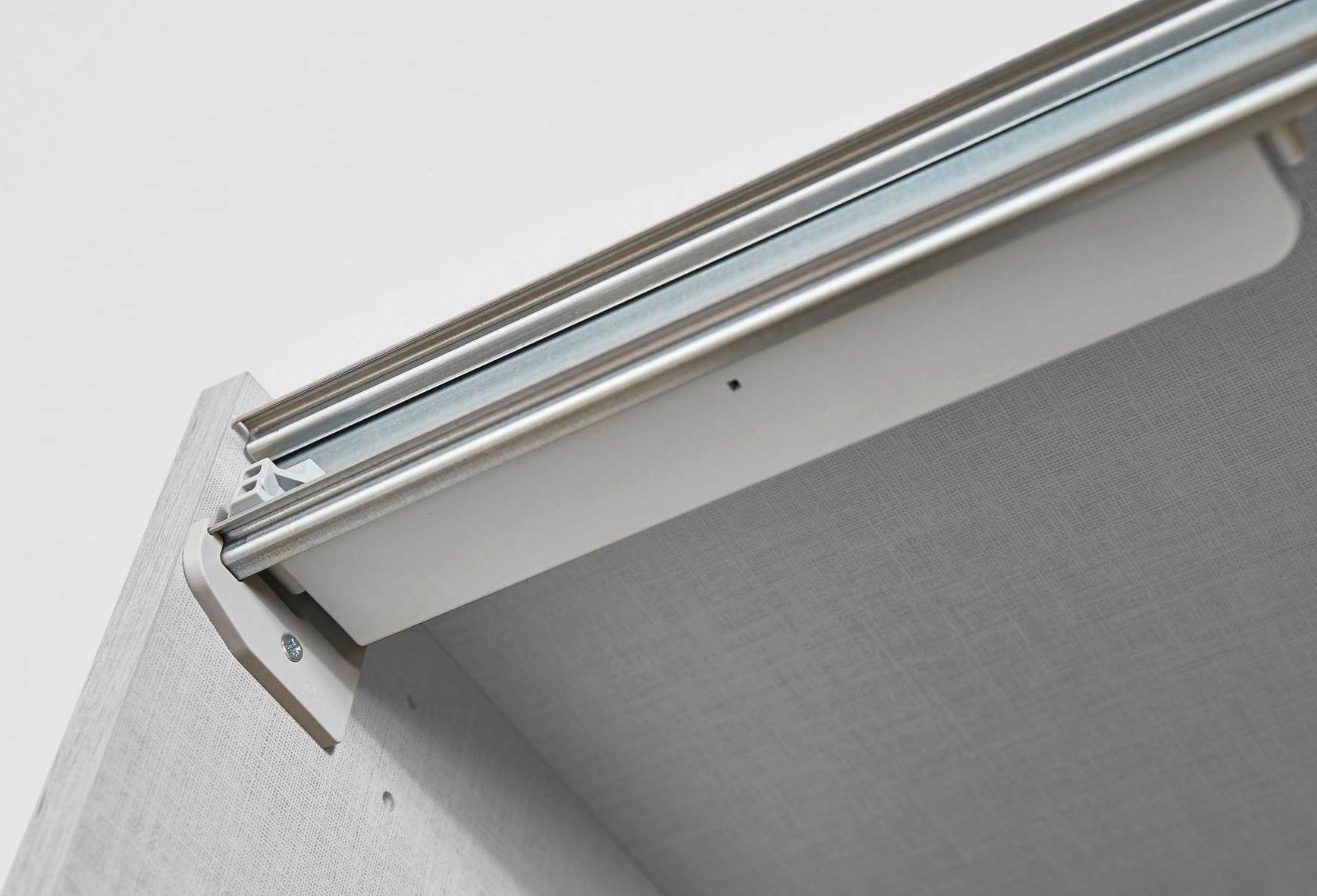 rauch Schwebetürselbsteinzug Soft-Close Zubehör Kleiderschrank Türdämpfer, 3er-Set für 4-türige Synchron-Schwebetürenschränke Breite 316 cm