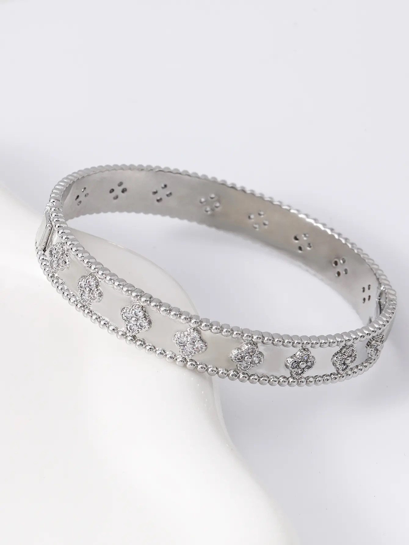 ROUGEMONT Armreif Glücksbringer Damen Armreif Kleeblatt Design Edelstahl 18 günstig online kaufen