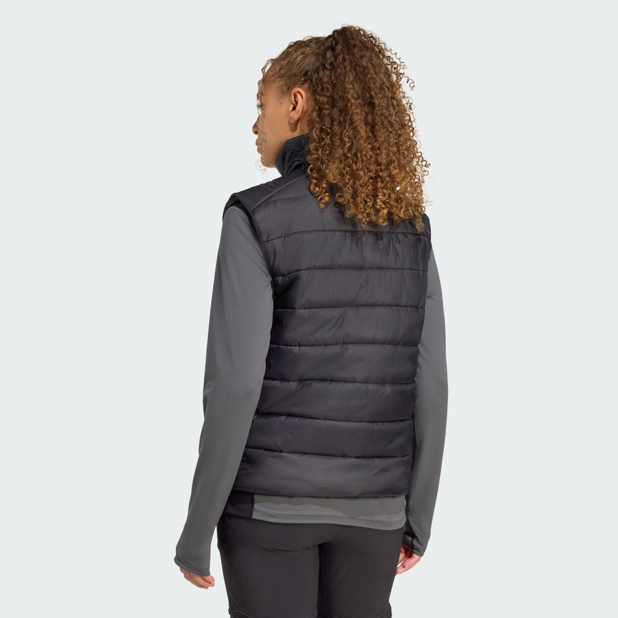 adidas TERREX Funktionsweste TERREX MULTI ESSENTIALS CLIMAWARM GEFÜTTERTE WESTE (1-tlg)
