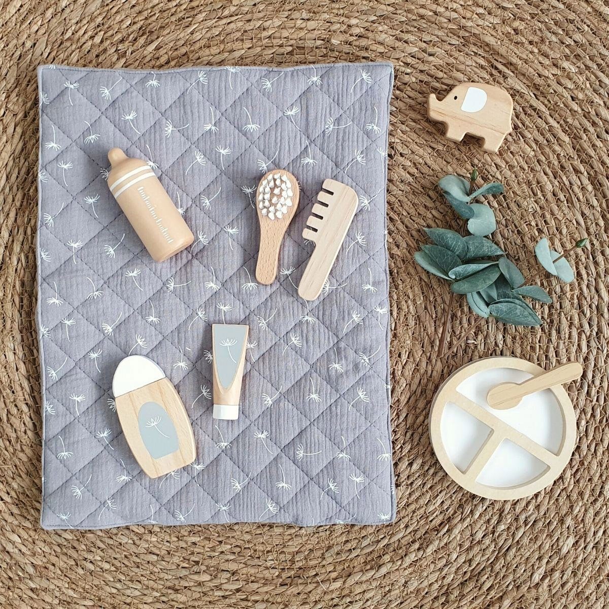 MUSTERKIND® Puppen Accessoires-Set Viola Pflege & günstig online kaufen
