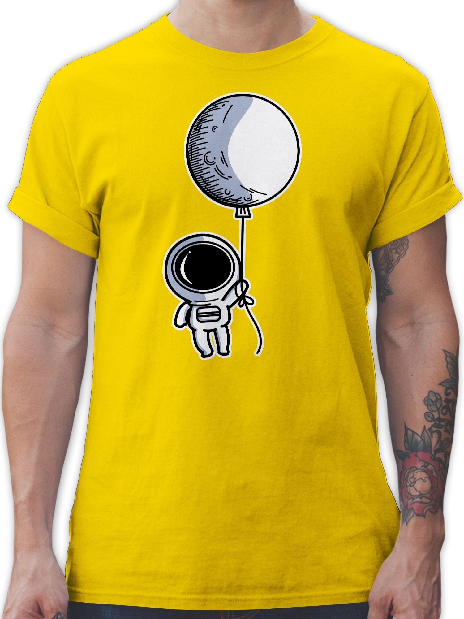 Shirtracer T-Shirt Astronaut mit Luftballon Nerd Geschenke 02 Gelb
