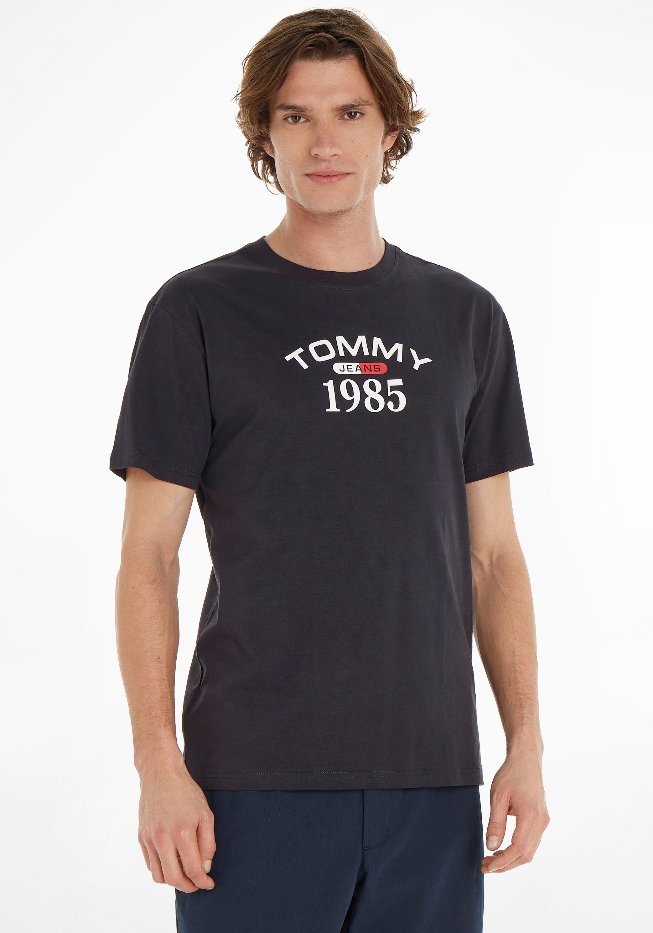 Tommy Jeans T-Shirt TJM CLSC 1985 RWB CURVED TEE Desert Sky