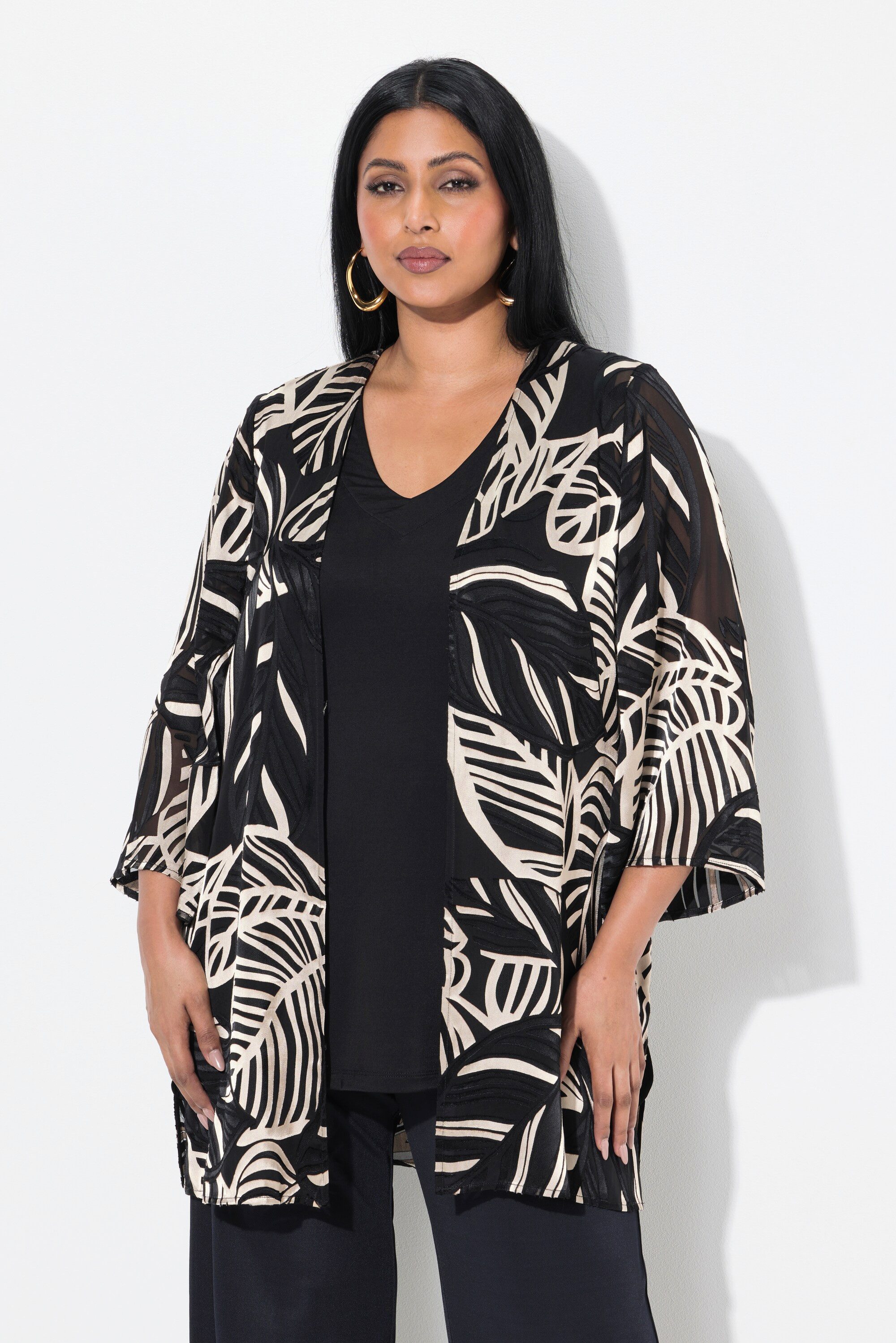 Ulla Popken Sommerjacke Chiffon-Jacke Ausbrenner V-Ausschnitt günstig online kaufen