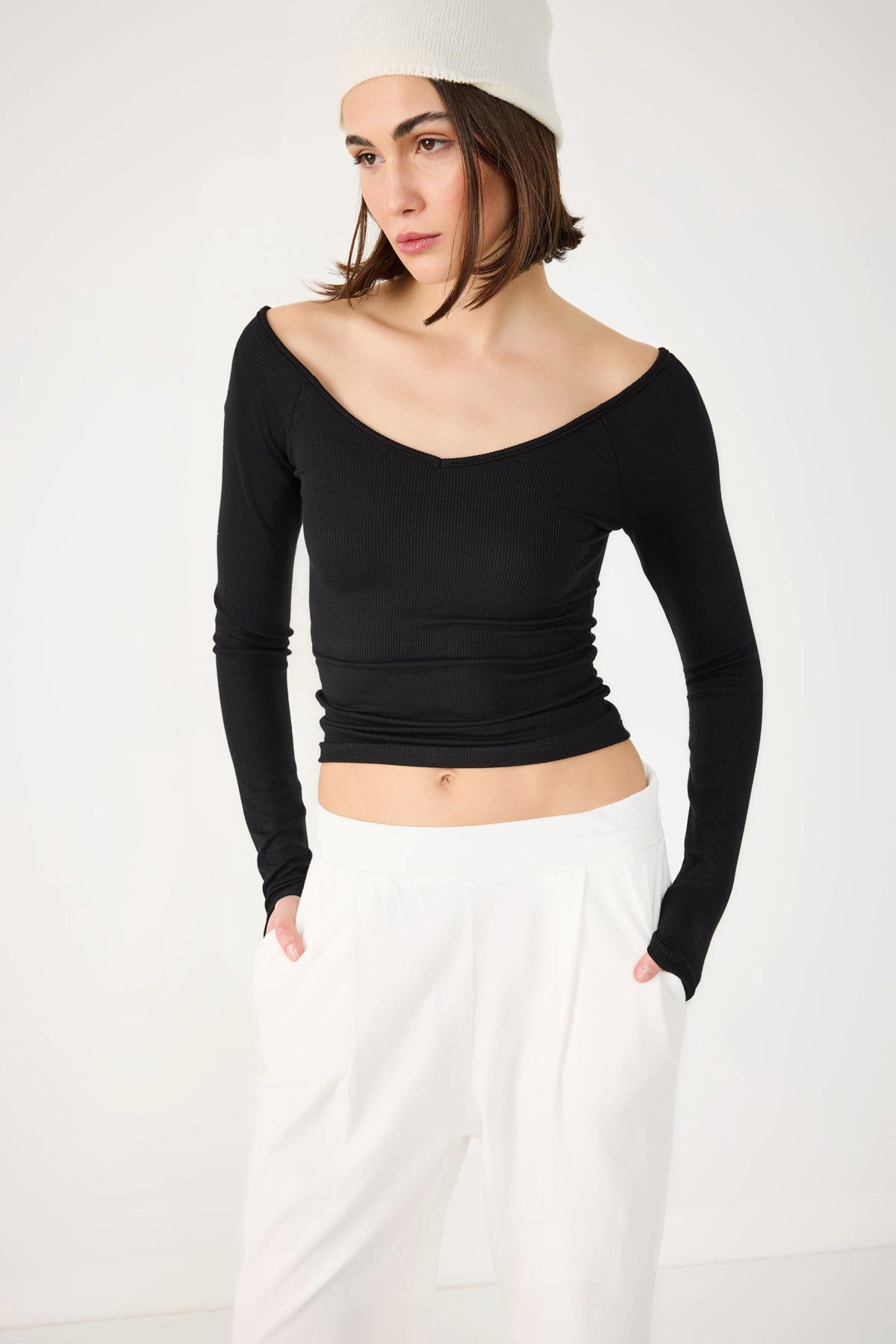 T-Shirt T-Shirt mit breitem Kragen