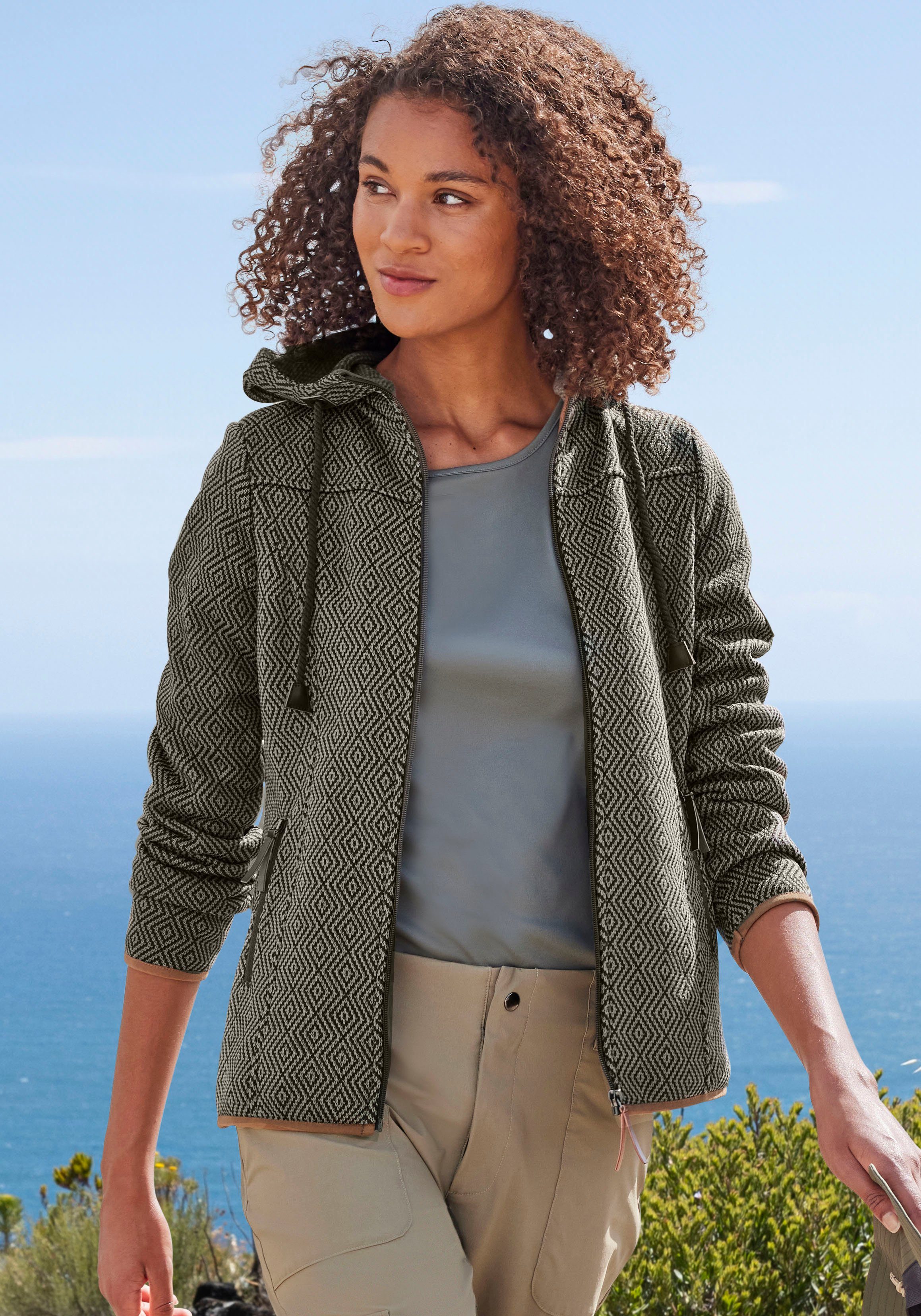 LASCANA ACTIVE Fleecejacke Trekkingjacke mit Kapuze