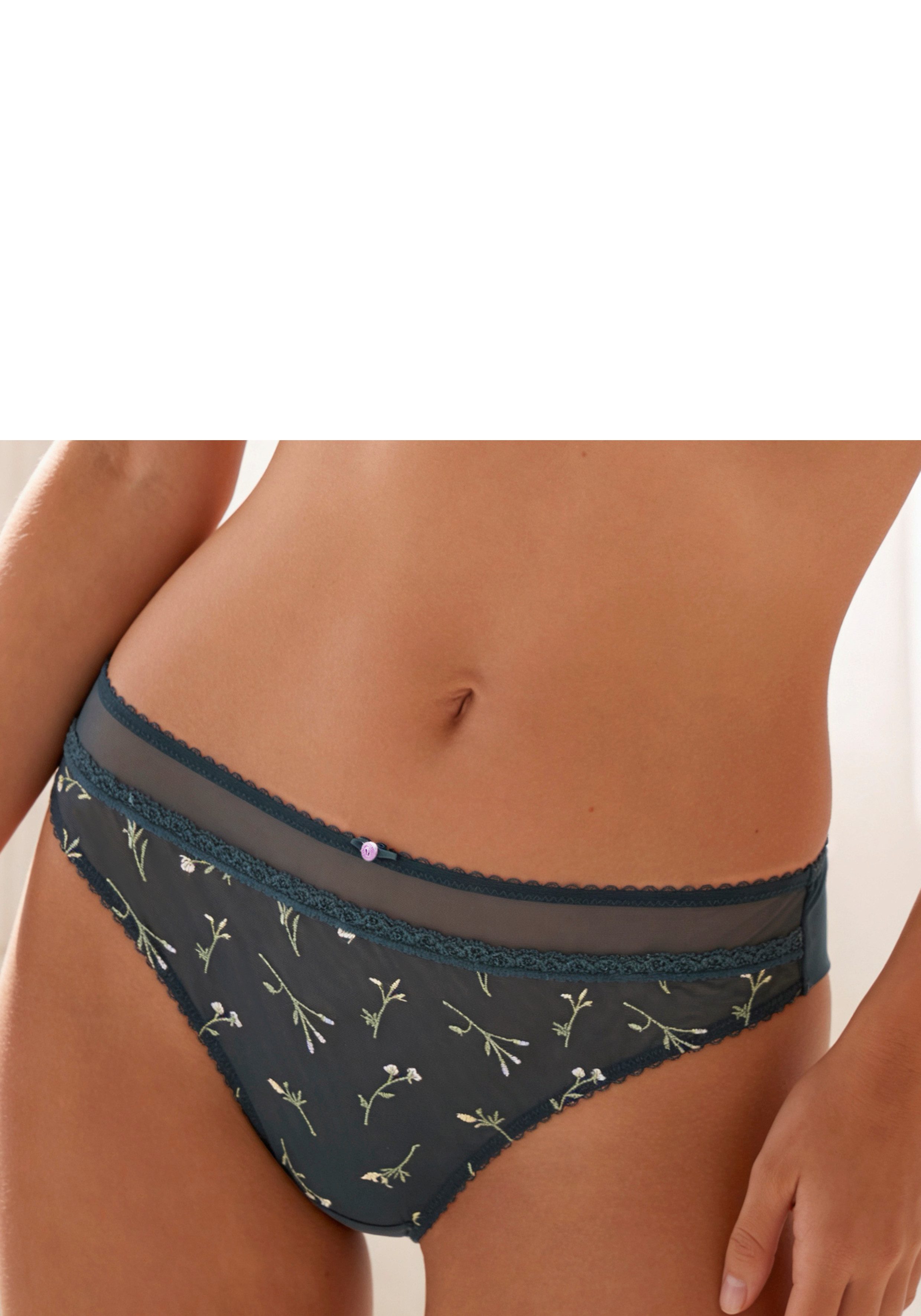 Vivance by Lascana String Thea mit Blumen aus feiner Stickereispitze, sexy Dessous