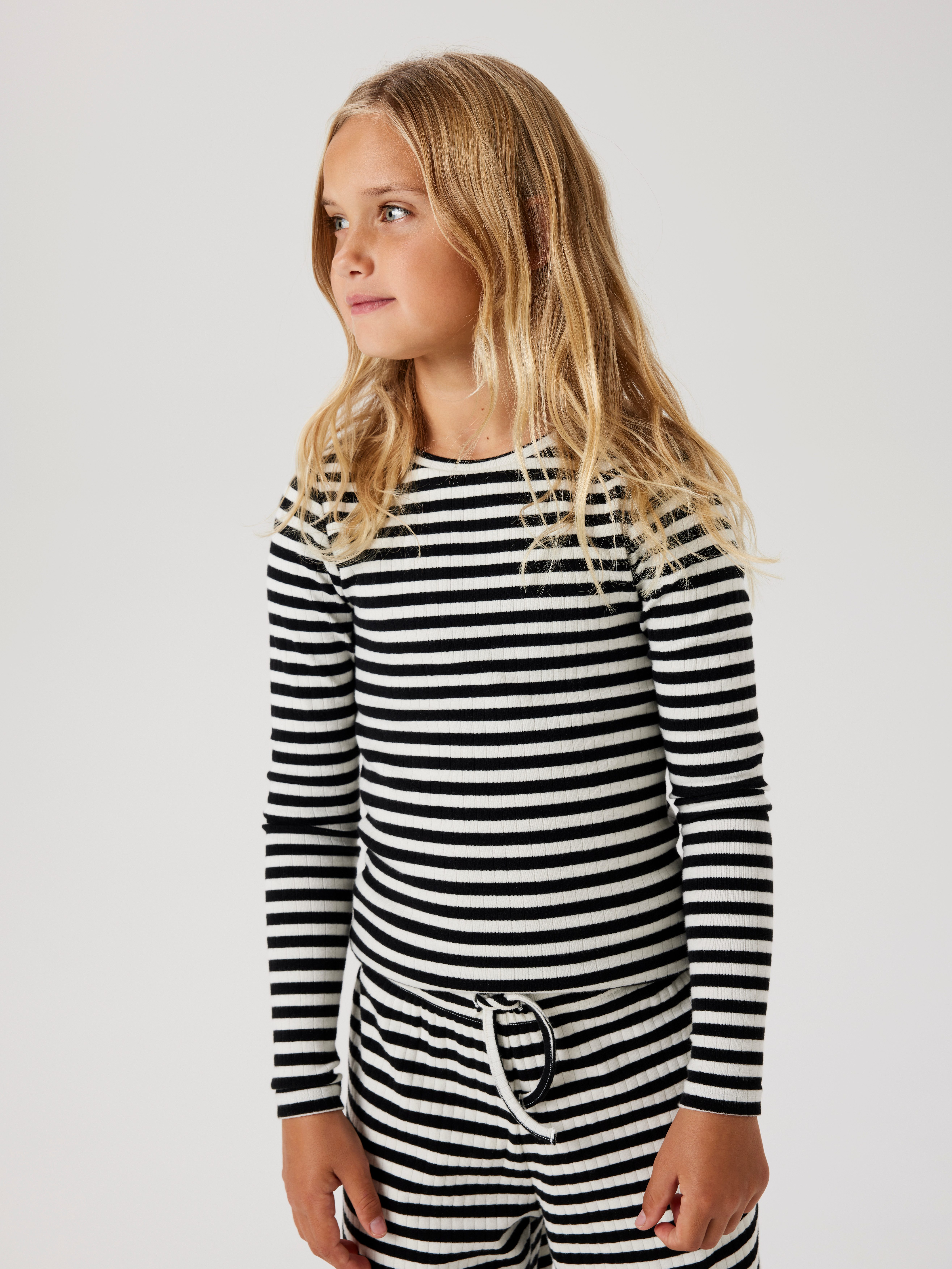 Name It Langarmshirt NKFSURAJA XSL LS TOP NOOS toller Ringel-Look in gerippter Qualität – Bild 2 von 5