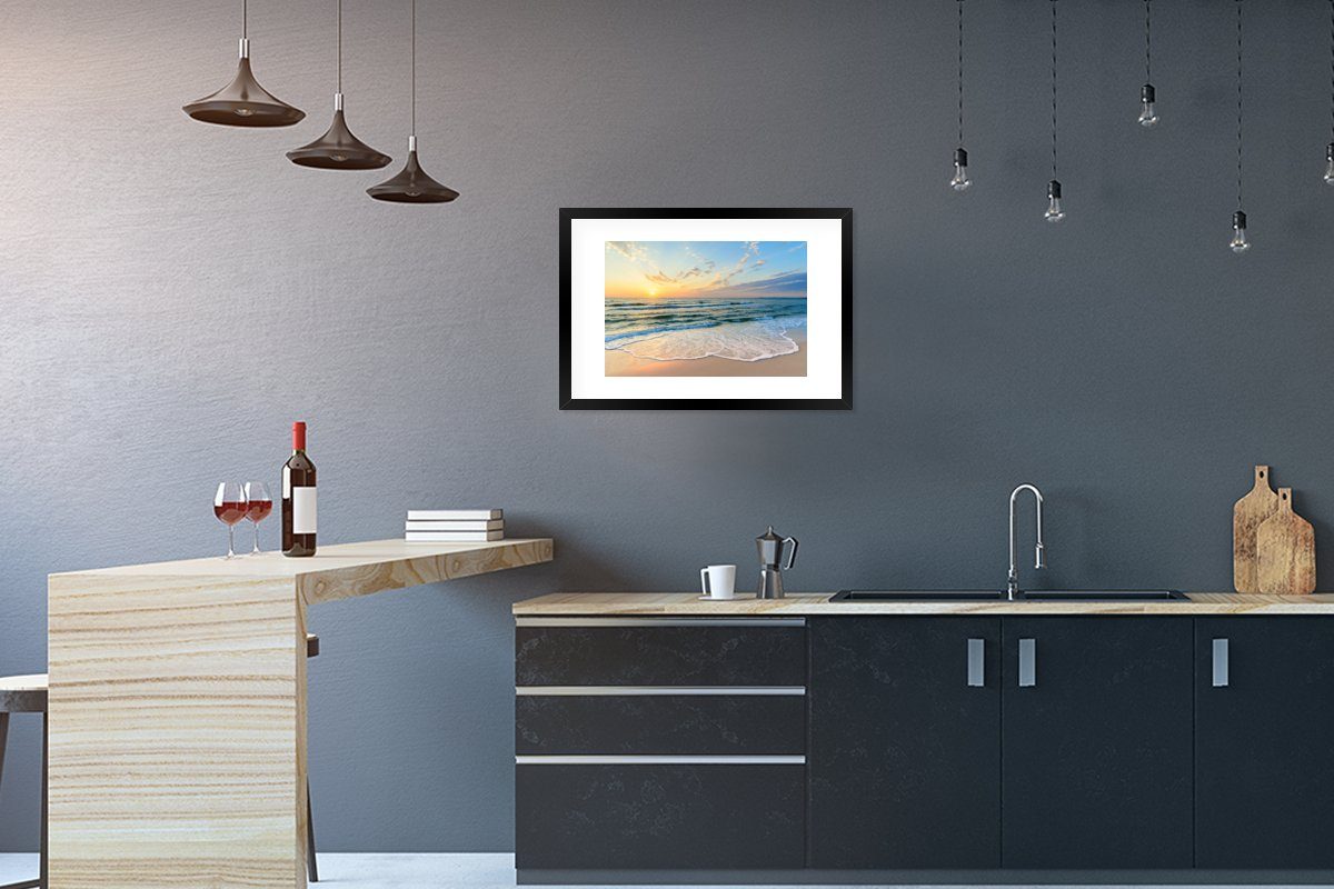 MuchoWow Poster Strand - Meer - Sonnenuntergang - Golf, (1 St), mit Rahmen, Kunstdruck, Gerahmtes Poster, Schwarzem Bilderrahmen