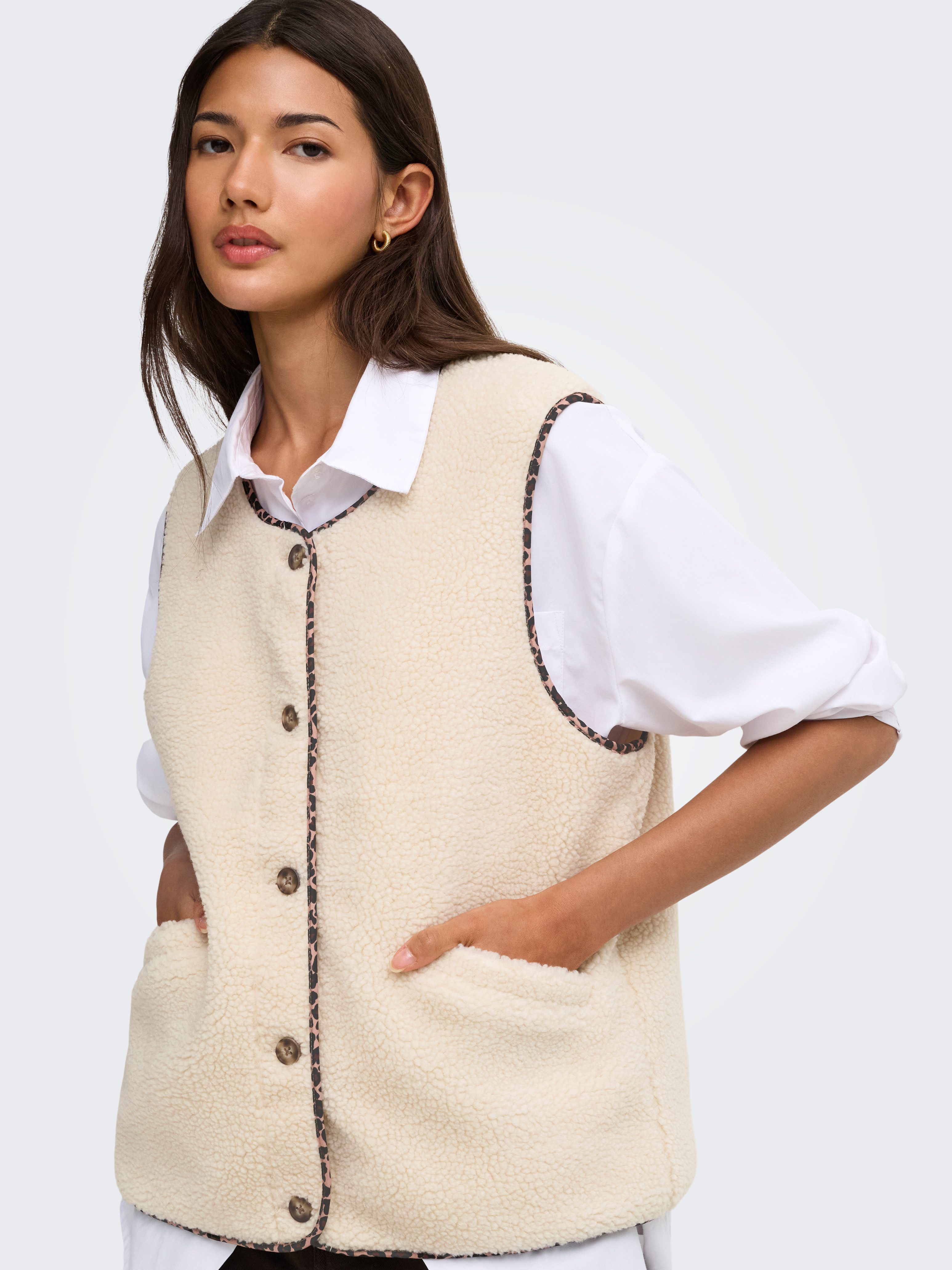 ONLY Plüschweste ONLBABY LIFE TEDDY VEST PNT CS Kunstfaser – Bild 3 von 5