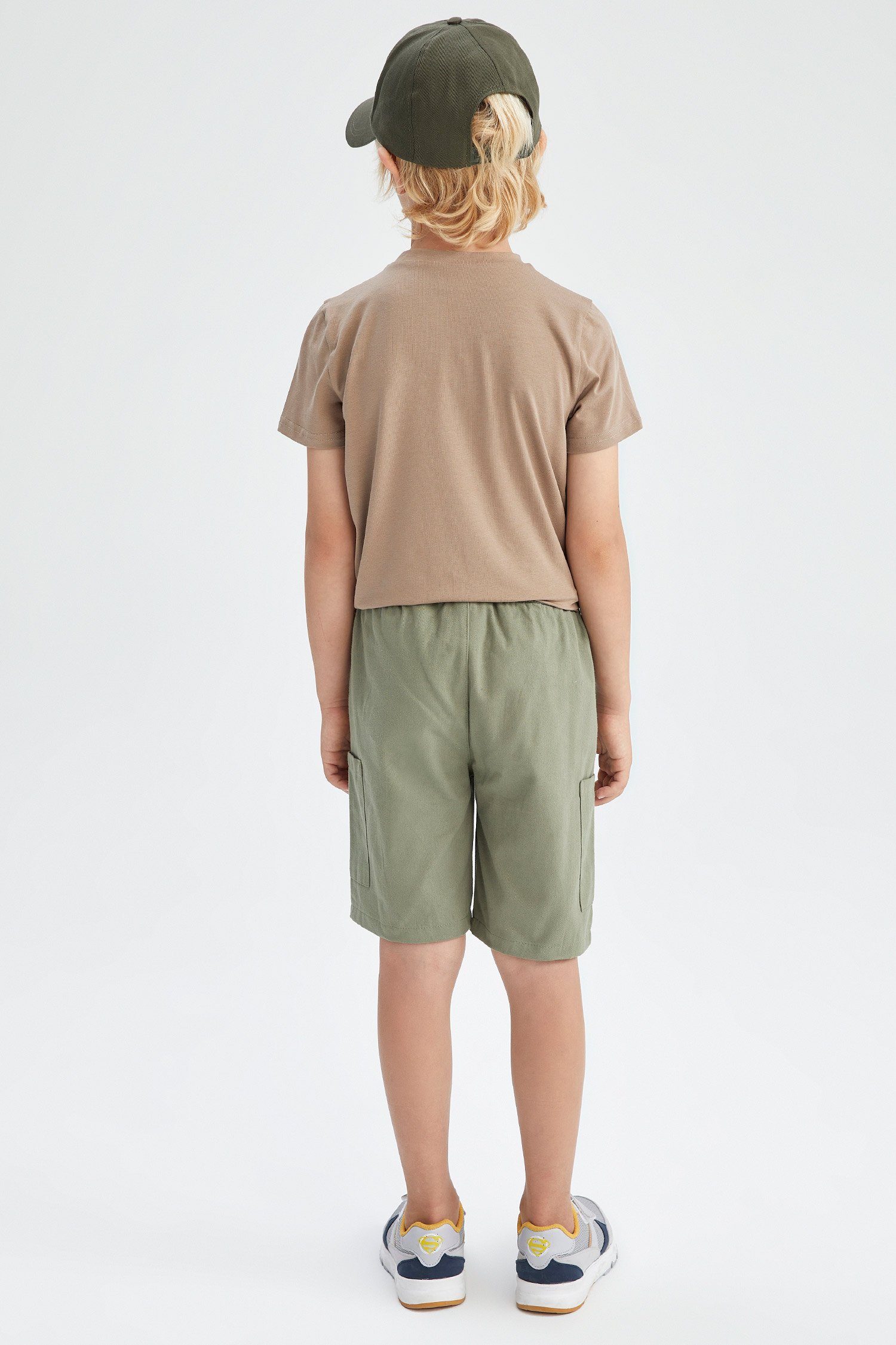 FIT Grün Shorts DeFacto Shorts REGULAR Jungen