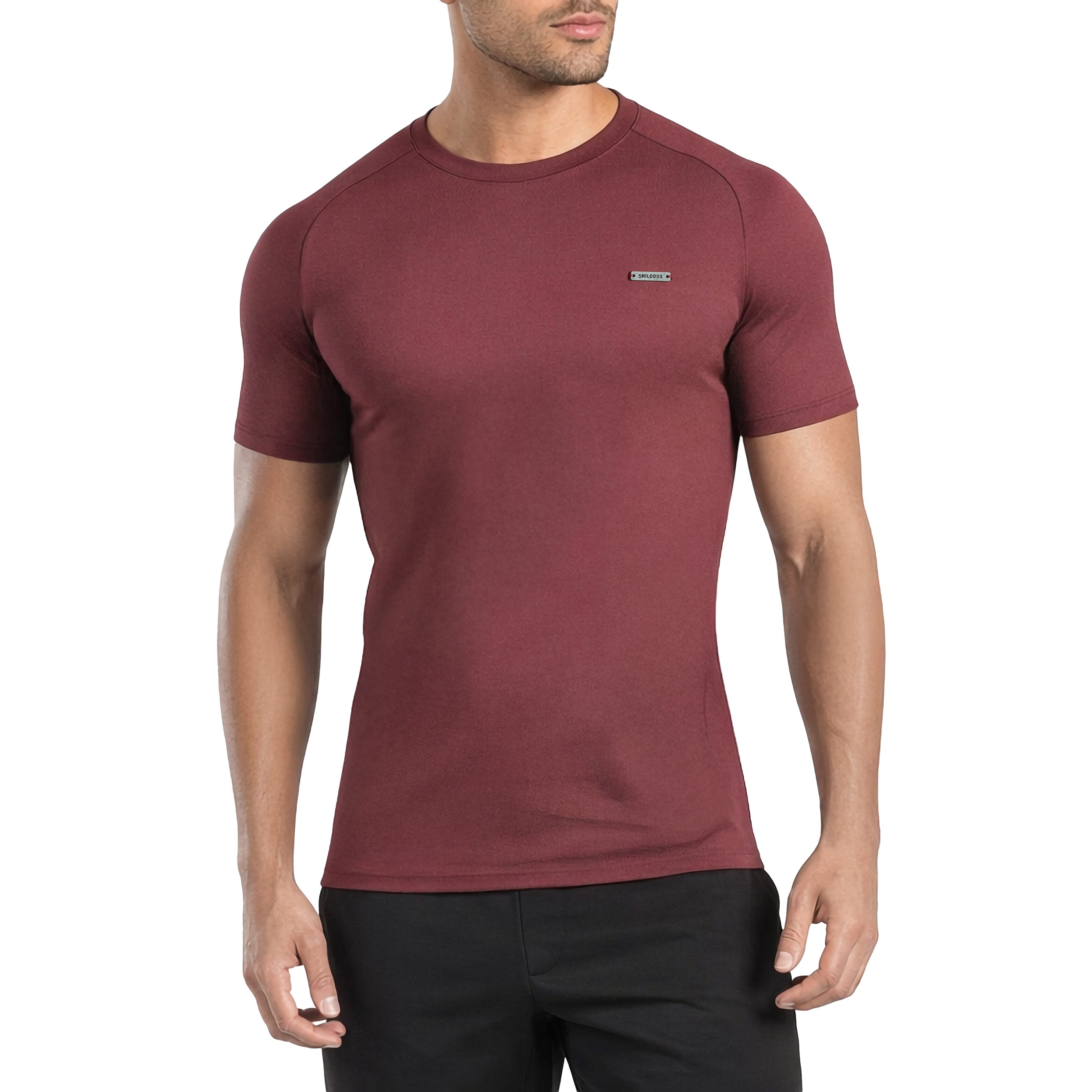 Smilodox T-Shirt Thilo, Schlichtes Shirt, Metallabel, Hochwertigs Kurzarmshirt, zeitlos Allrounder mit modernem Detail Vielseitig kombinierbar Alltag Freizeit