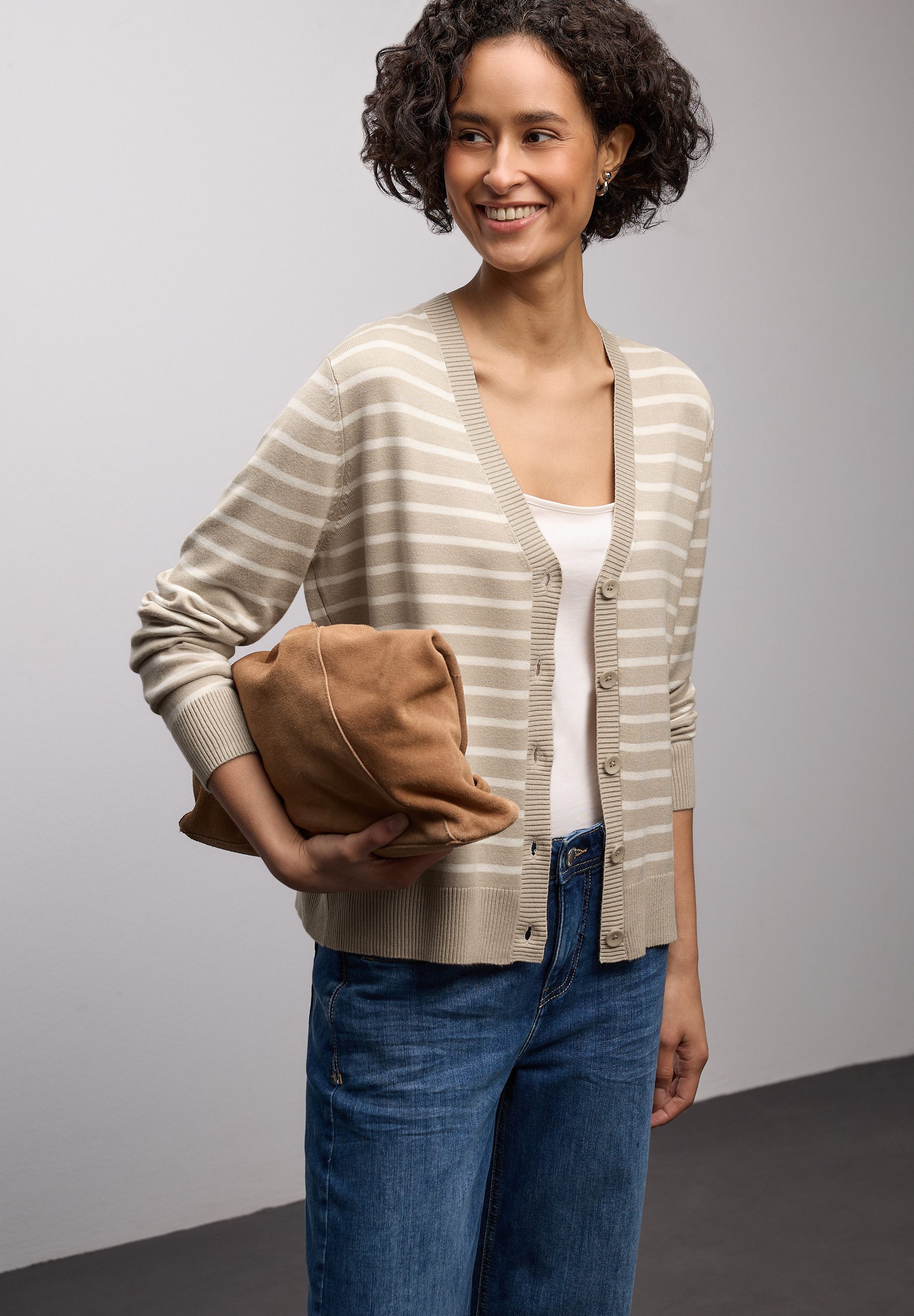 STREET ONE Cardigan mit V-Ausschnitt