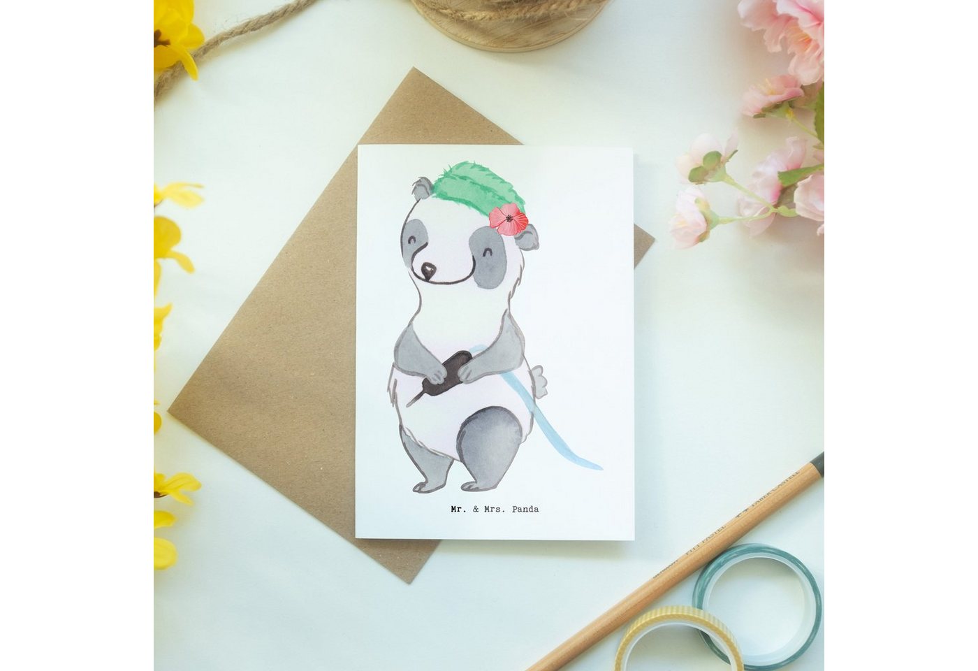 Thumbnail - Mr. & Mrs. Panda Grußkarte Tätowiererin Herz - Weiß - Geschenk, Jubiläum, Grußkarte, Hochzeitska, Kreative Designs