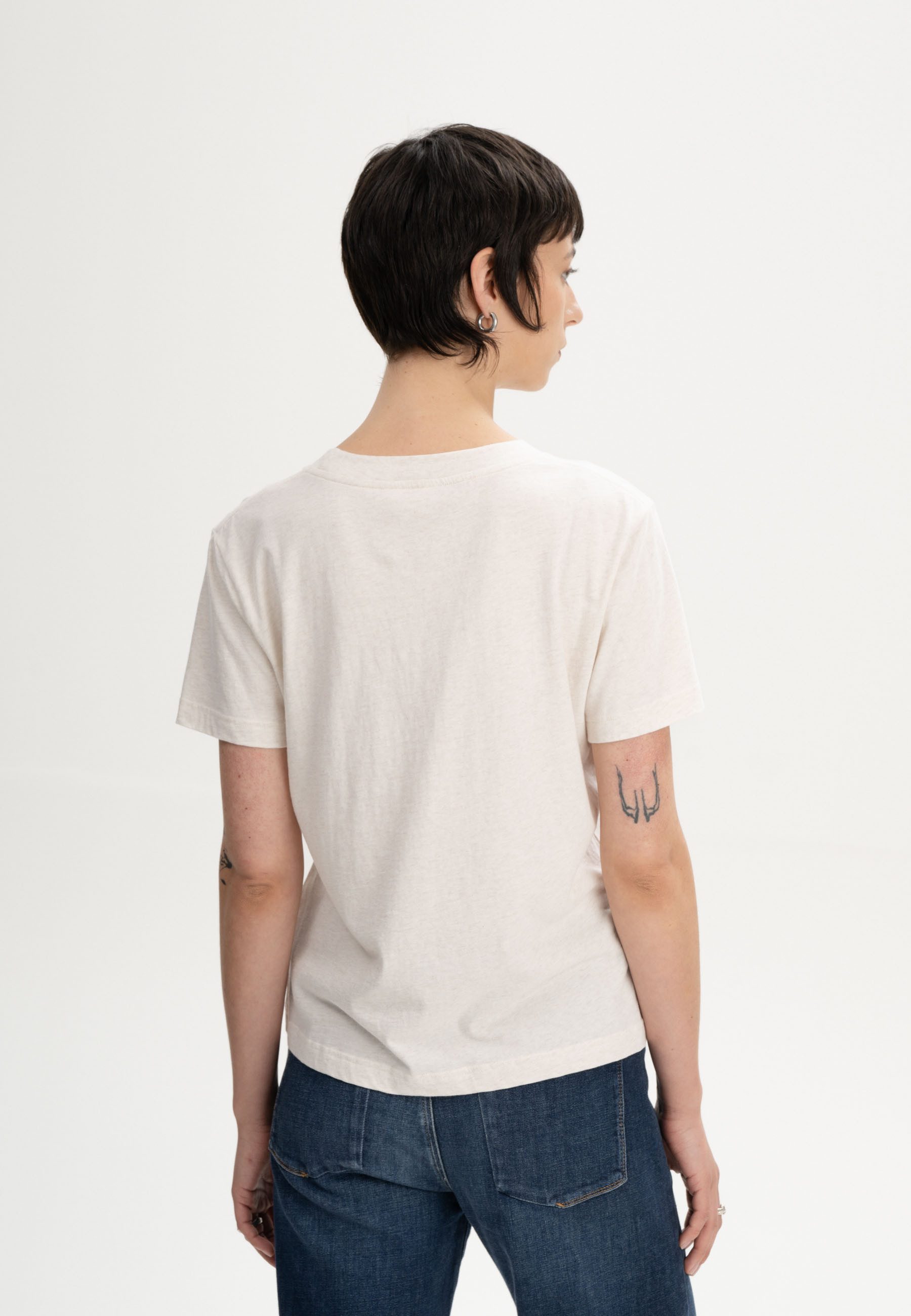 MELA Kurzarmshirt T-Shirt Style KHIRA Fein gerippter Kragen