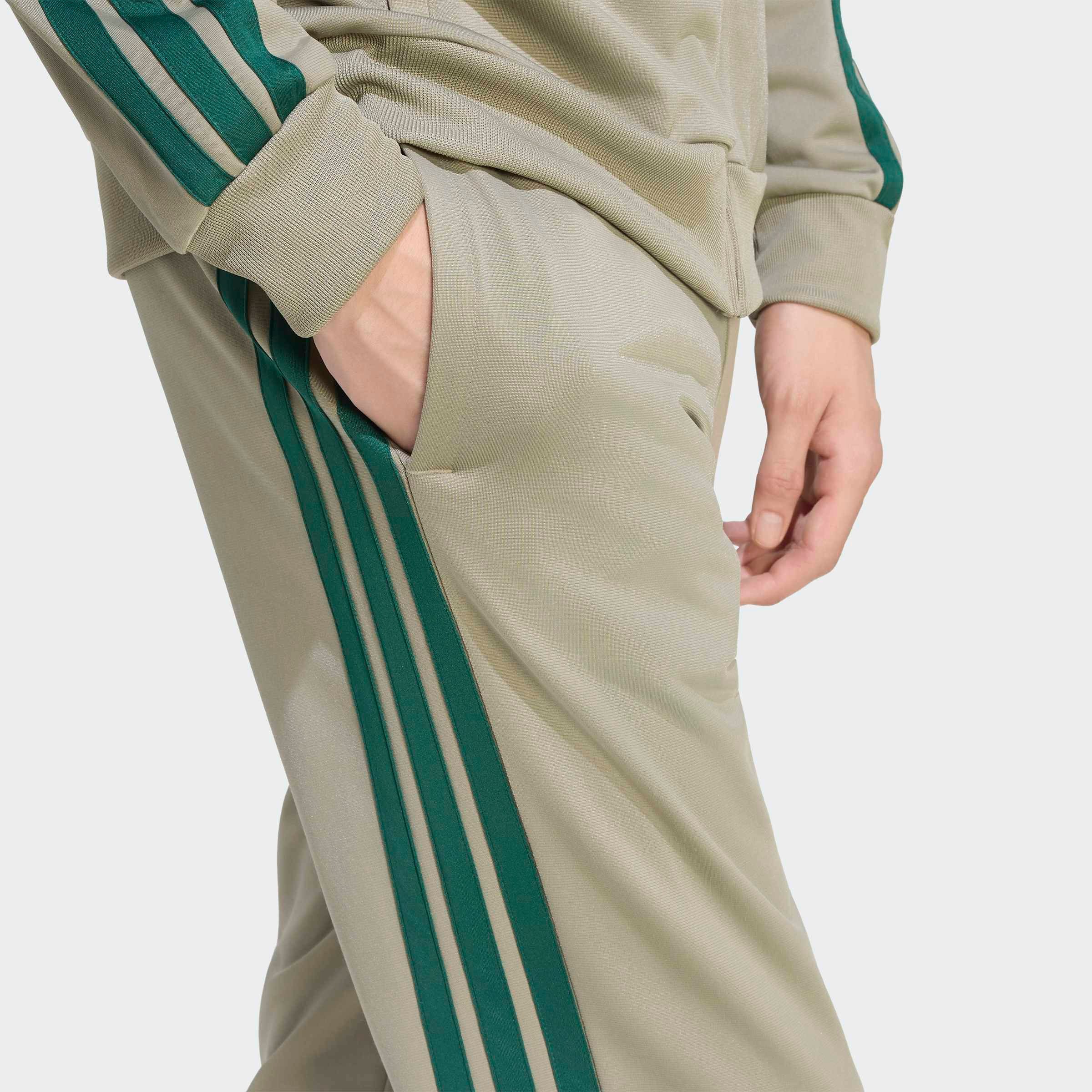 adidas Sportswear Trainingsanzug DAYREADY (2-tlg), für Laufen und sportliche Aktivitäten, zweiteiliges Set – Bild 4 von 5