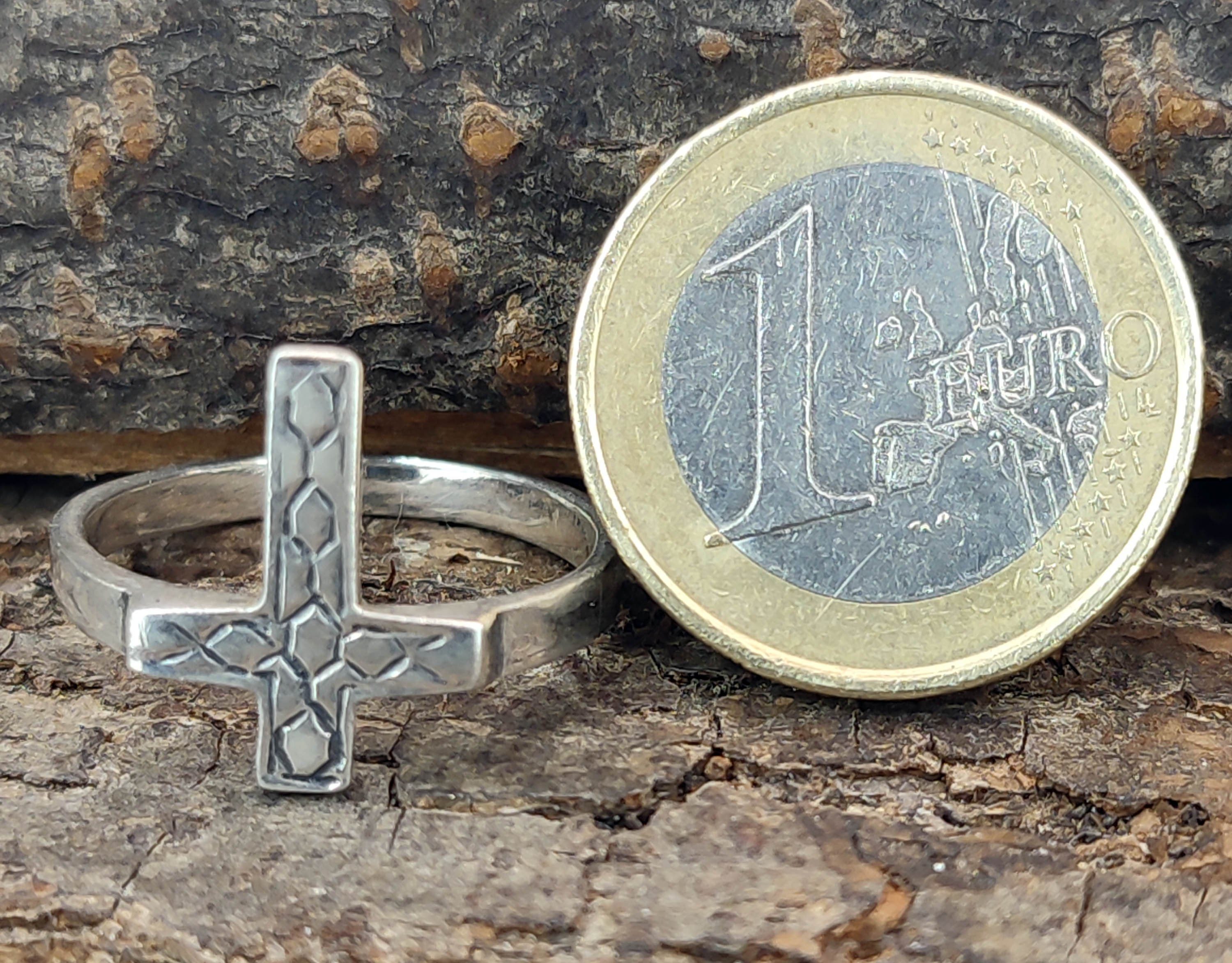 46-66 (kr17) Kreuz, Ring Kiss of Silberring Leather Silber Gr. -