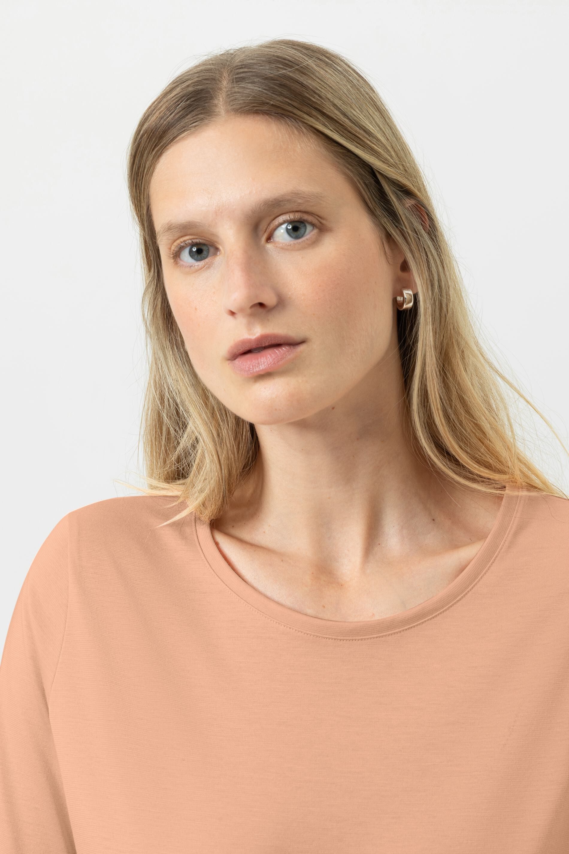 Mey Schlafanzug Mey Anzug kurz Serie Grapefruit Bliss Gestreift (2 tlg) Reine Baumwolle, Jersey-Qualität, purer Komfort
