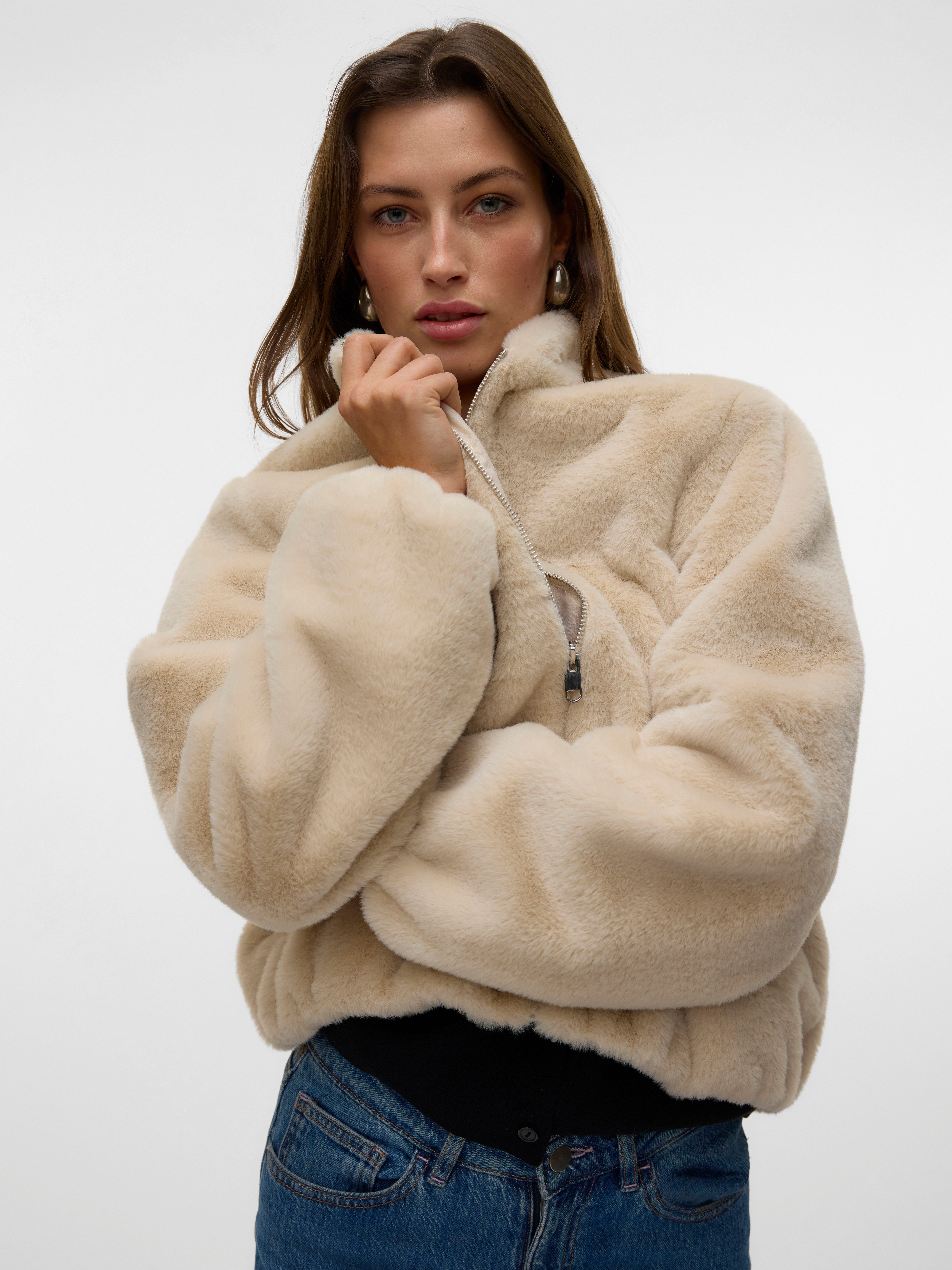 Vero Moda Fellimitatjacke VMSONJALIGA SHORT JACKET günstig online kaufen