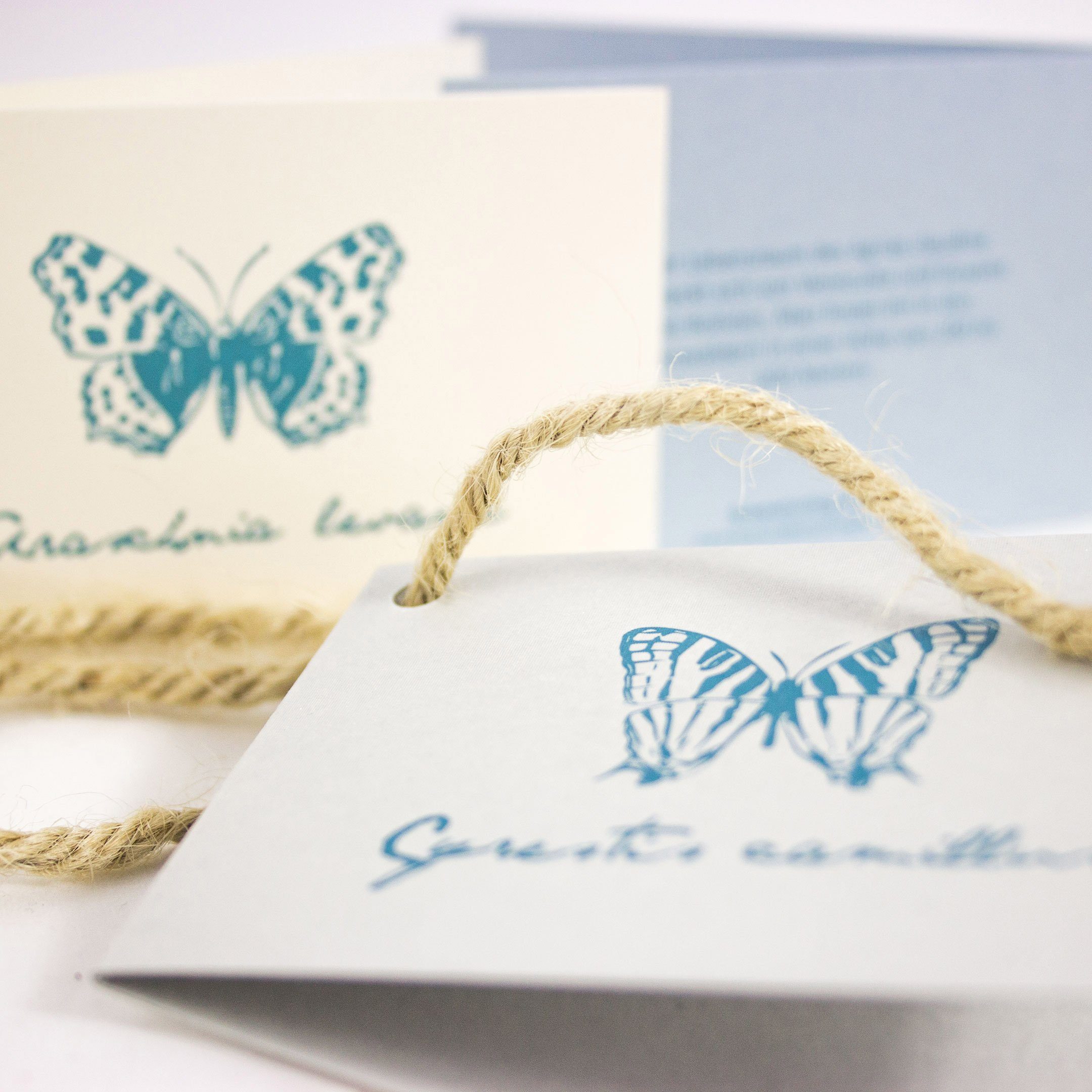 Schmetterlinge No. 02, der Naturkordel Geschenkband mit Hummingbird Welt & Geschenkanhänger einem Bow Meter Klappkarte