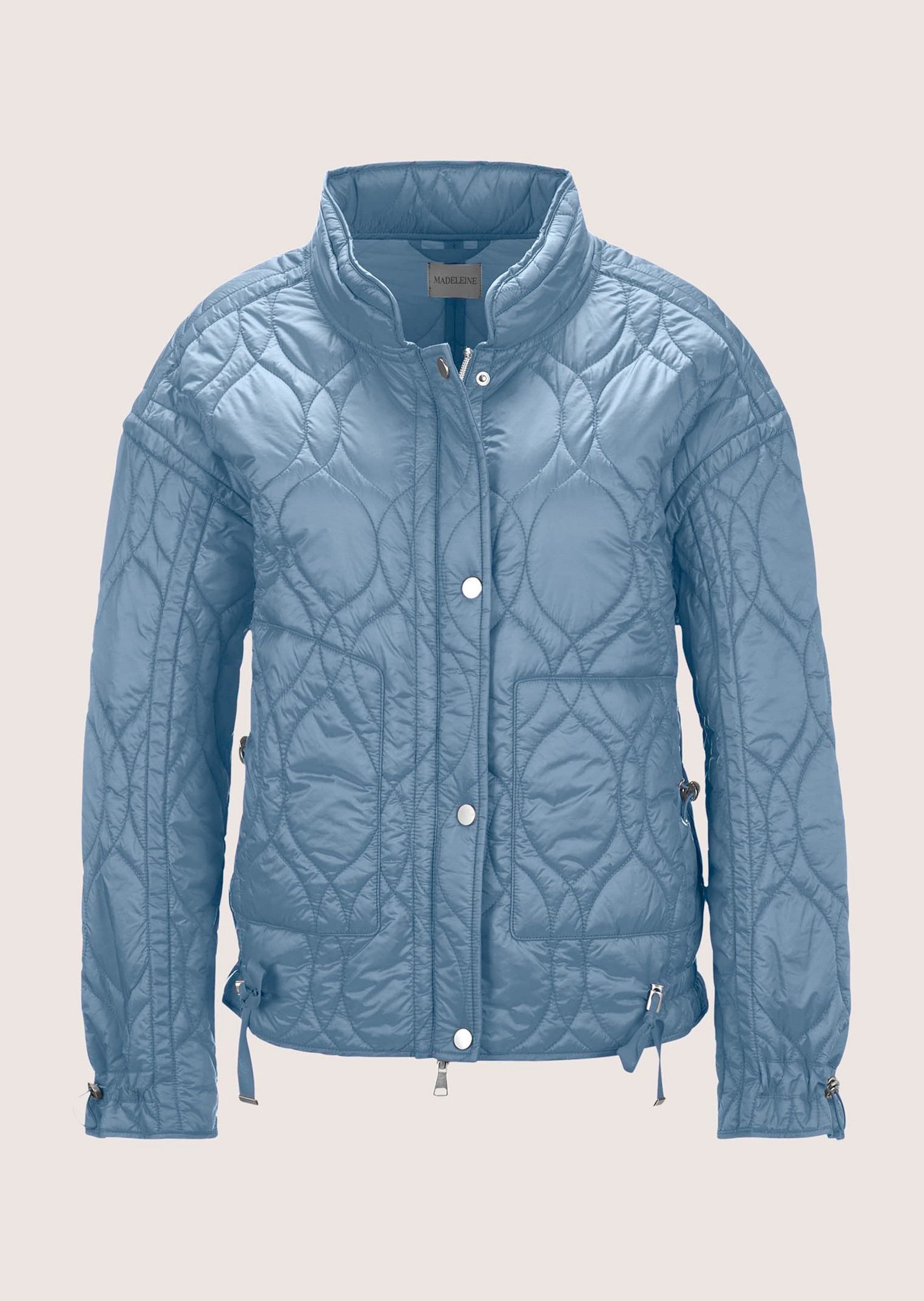 MADELEINE Outdoorjacke Leicht wattierte Übergangsjacke Allover-Design mit integriertem Stehkragen und verdecktem Verschluss – Bild 5 von 5