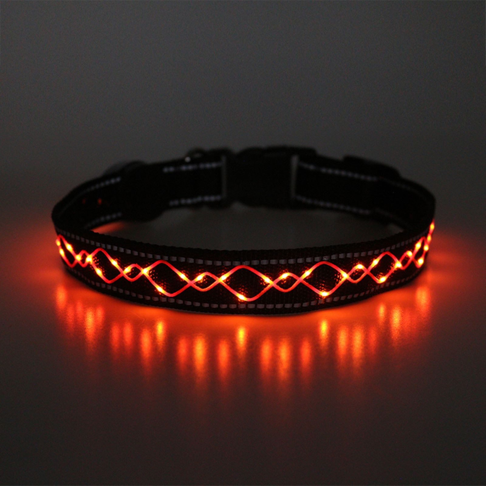 Illes-Laedchen Hunde-Halsband Hundehalsband LED Halsband Blinklicht wiederaufladbar USB