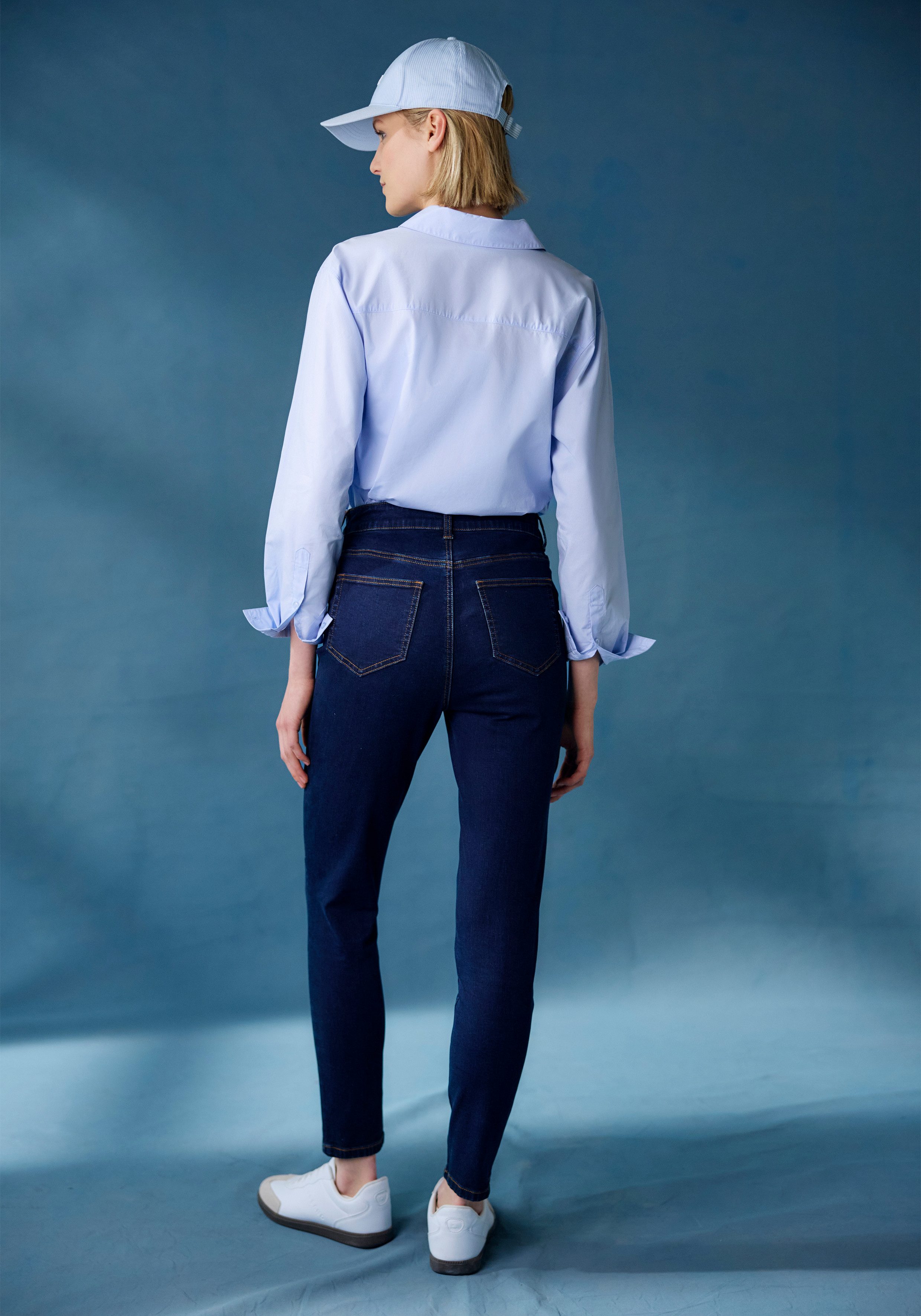 LASCANA Hemdbluse hinten länger geschnitten, Damenbluse aus Baumwolle, klassisch-elegant