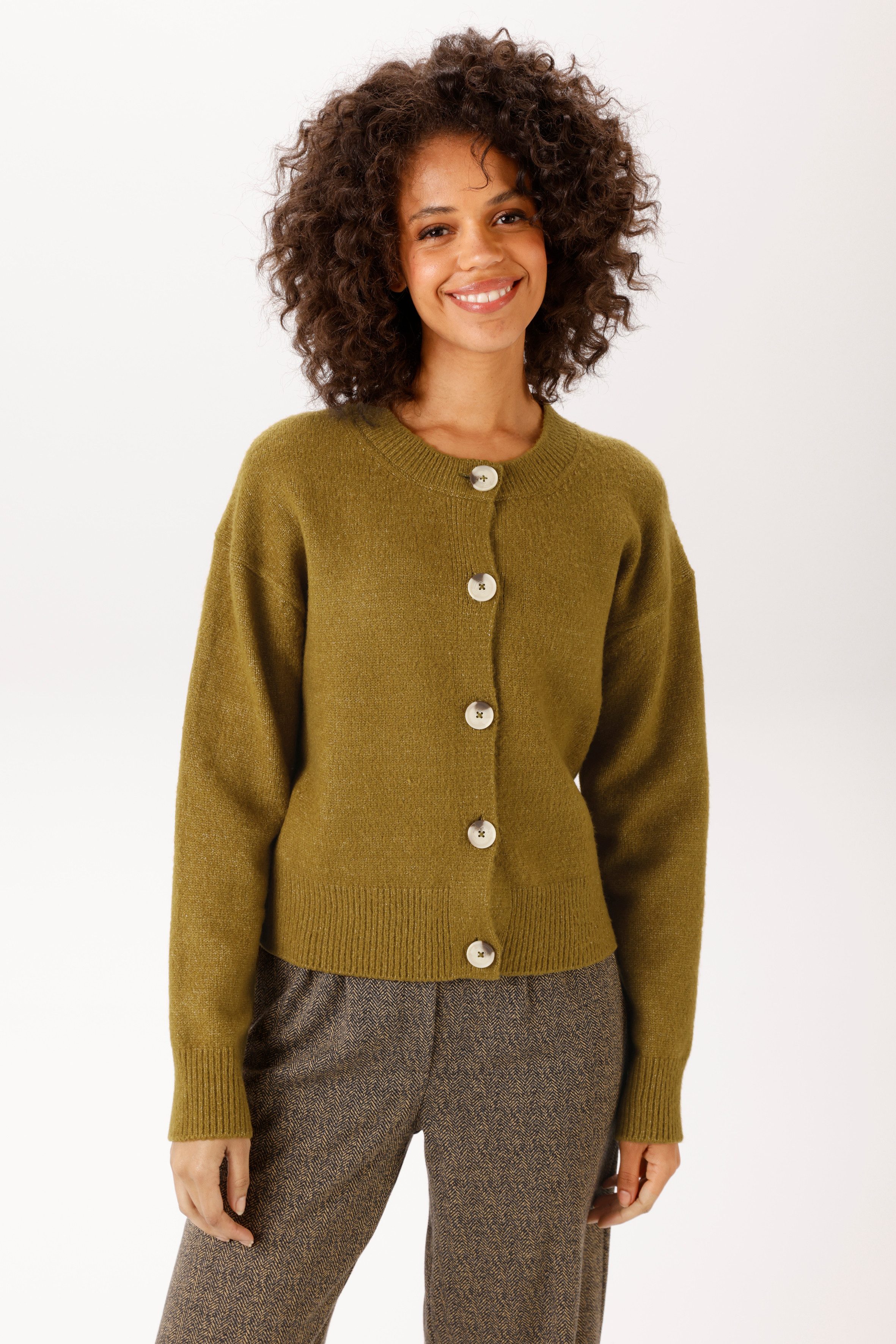 Aniston CASUAL Strickjacke aus effektvollem Melange-Garn. € 39,99, (€ 39,99 pro 1 Stk).
