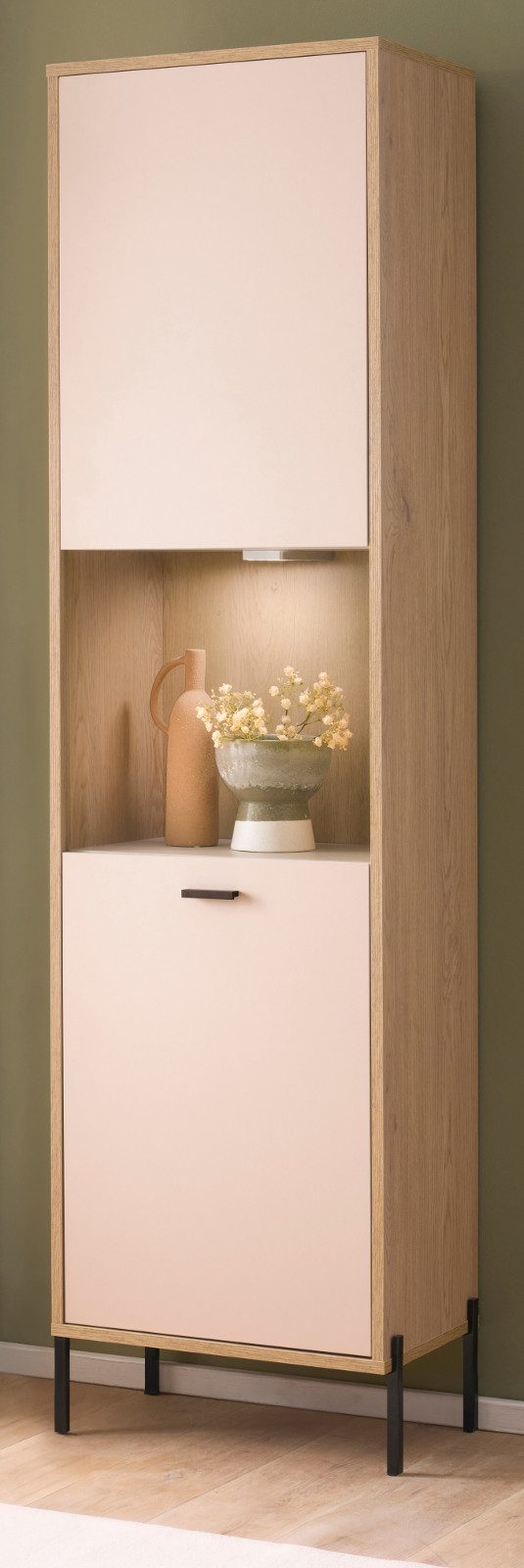 Furn.Design Standvitrine Ingar (Vitrinenschrank in Eiche und Kaschmir / Sand, 54 x 204 cm) mit Soft-Close-Funktion