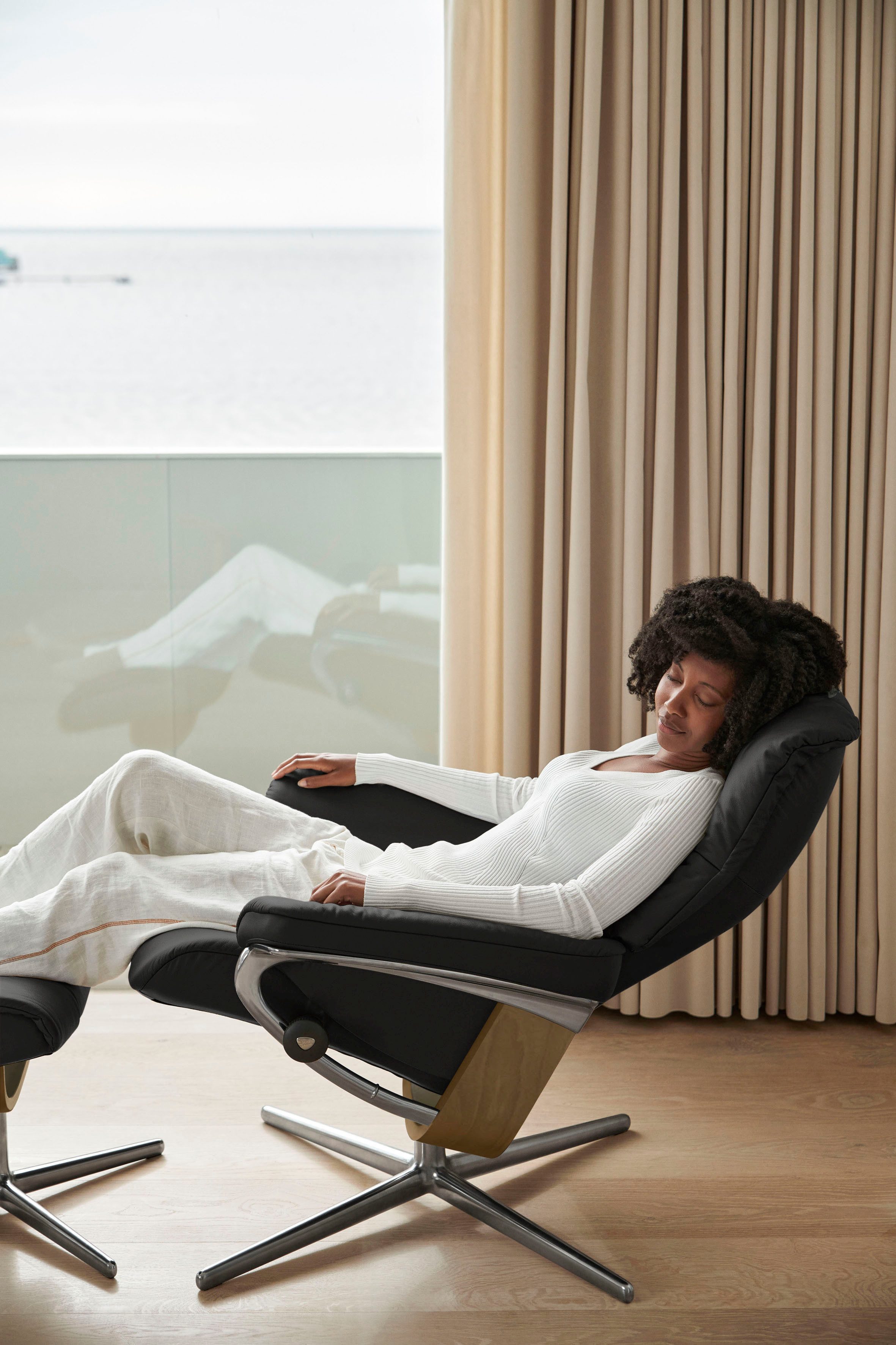 Stressless® Relaxsessel Mayfair Base, L, Hocker, Eiche Holzakzent mit Größe Hocker), S, Cross mit (Set, mit M & Relaxsessel