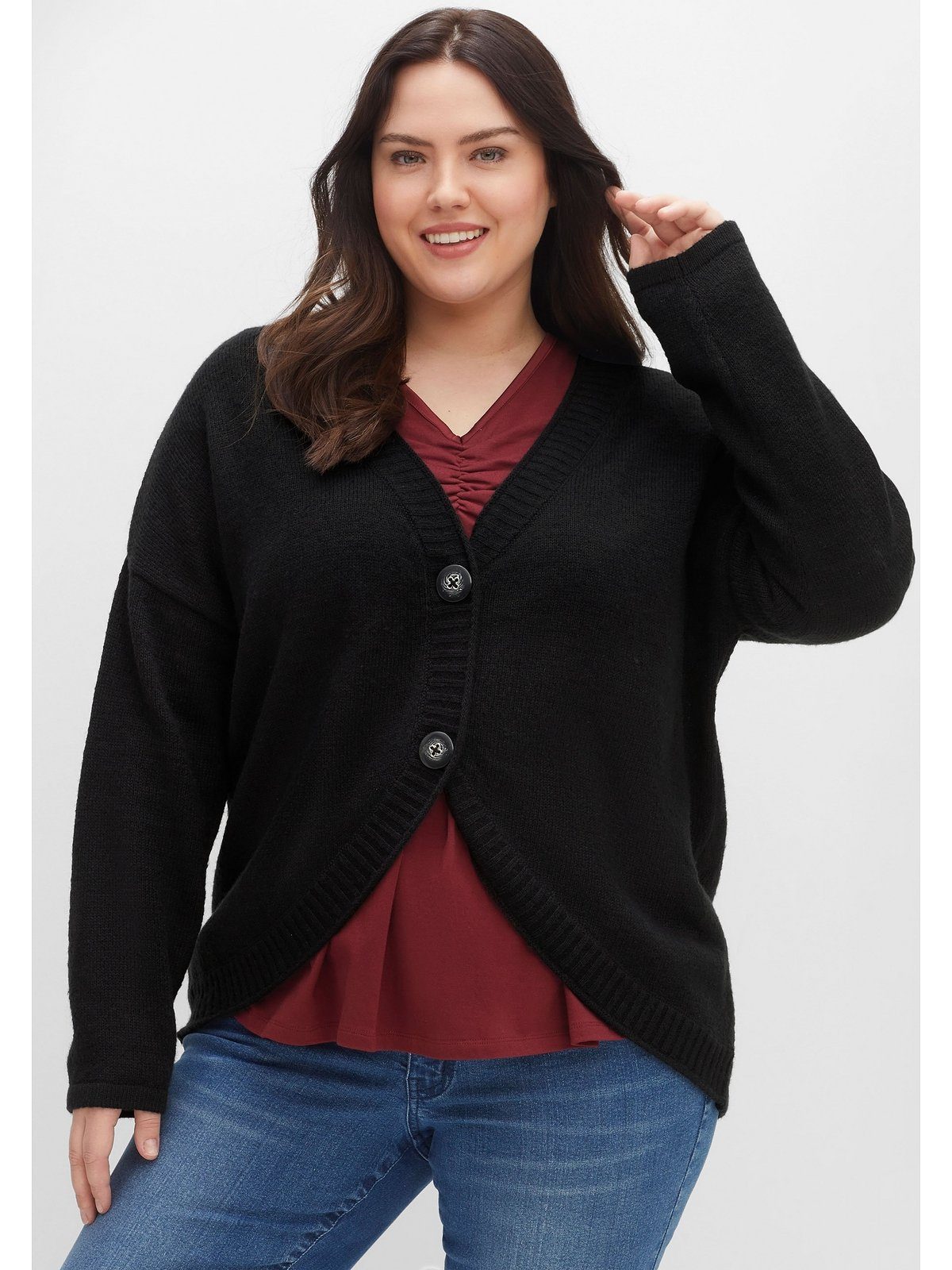 Sheego Cardigan Große Größen in verkürzter Form, kuschelig weich. Reduzierter Preis € 29,99. Unverbindliche Preisempfehlung € 69,99