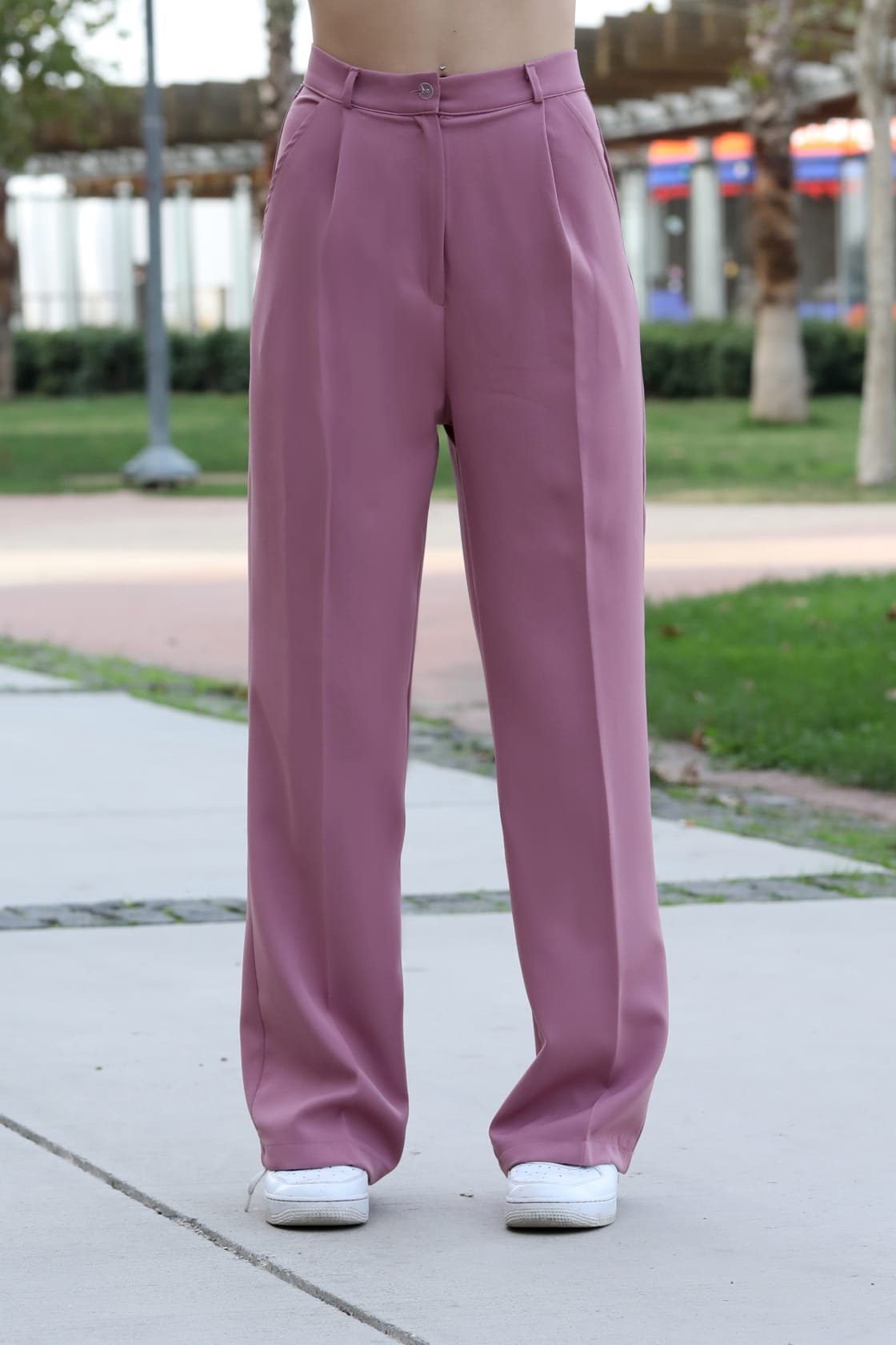 Hose Mit Langen Beinen