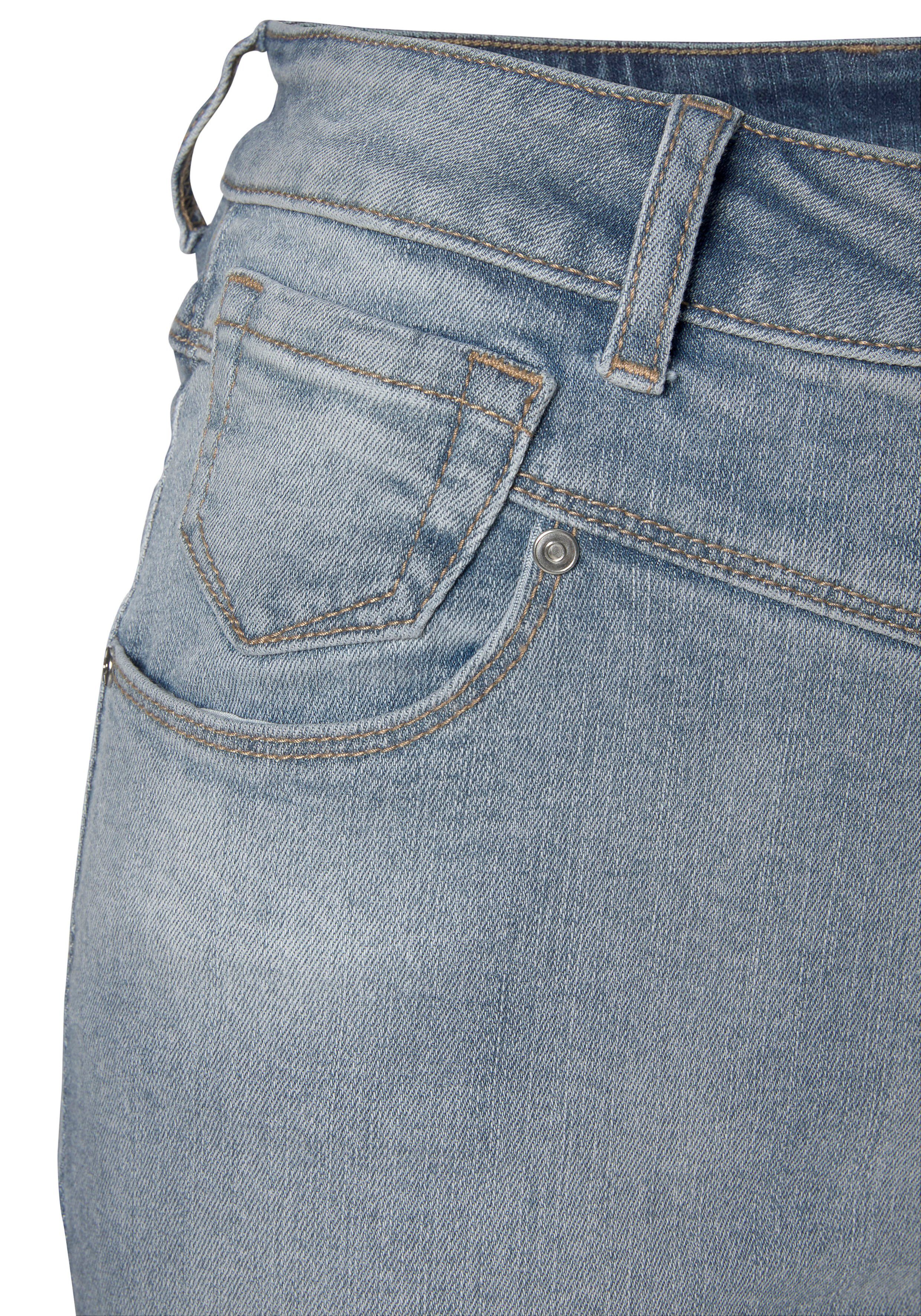 LASCANA Skinny-fit-Jeans mit Stretchanteil, figurbetont