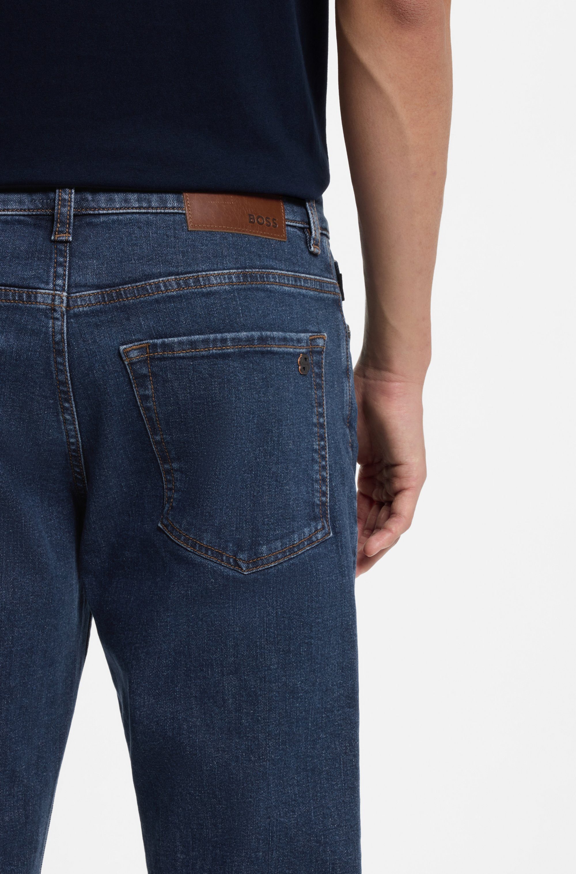 BOSS ORANGE Regular-fit-Jeans RE.MAINE BO mit BOSS-Lederbadge, Regular Fit, stone washed