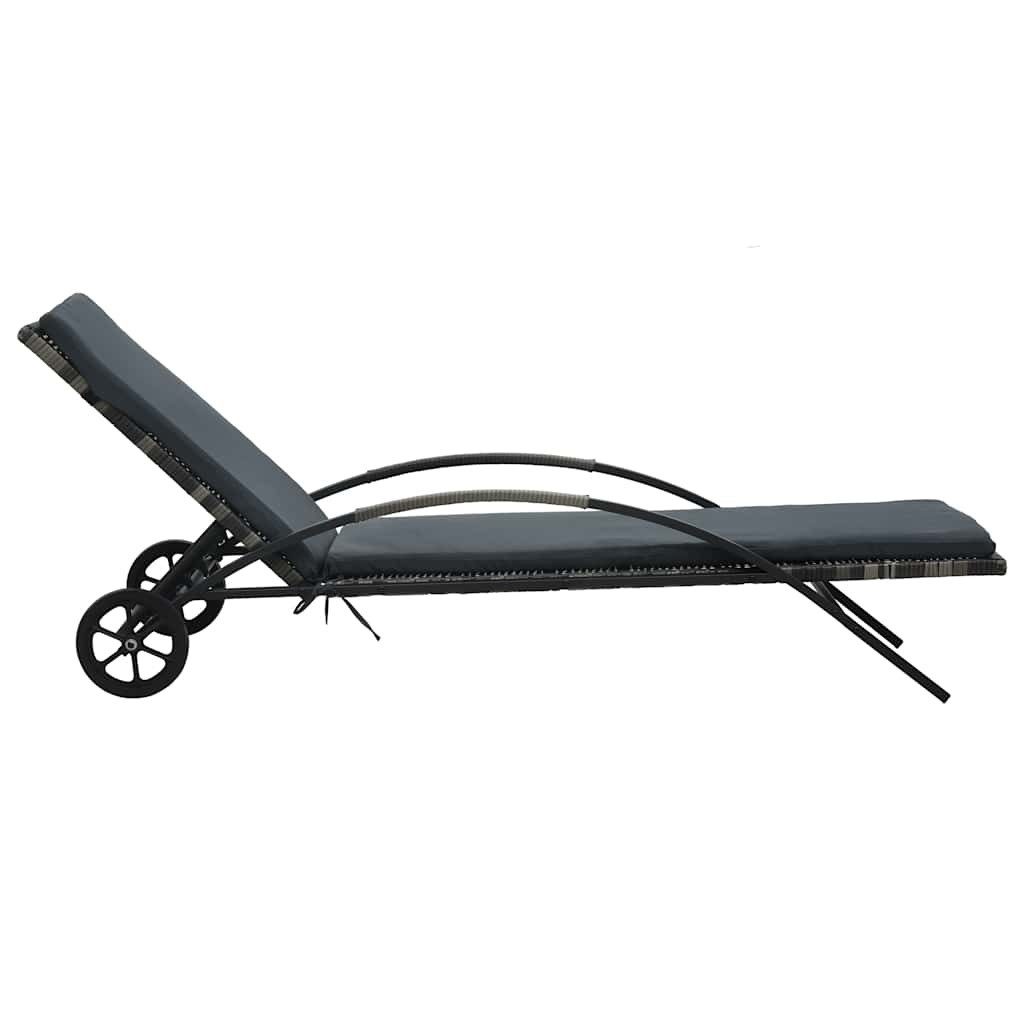 vidaXL Gartenliege Sonnenliege mit Kissen und Rädern Poly Rattan Anthrazit, 1 St.