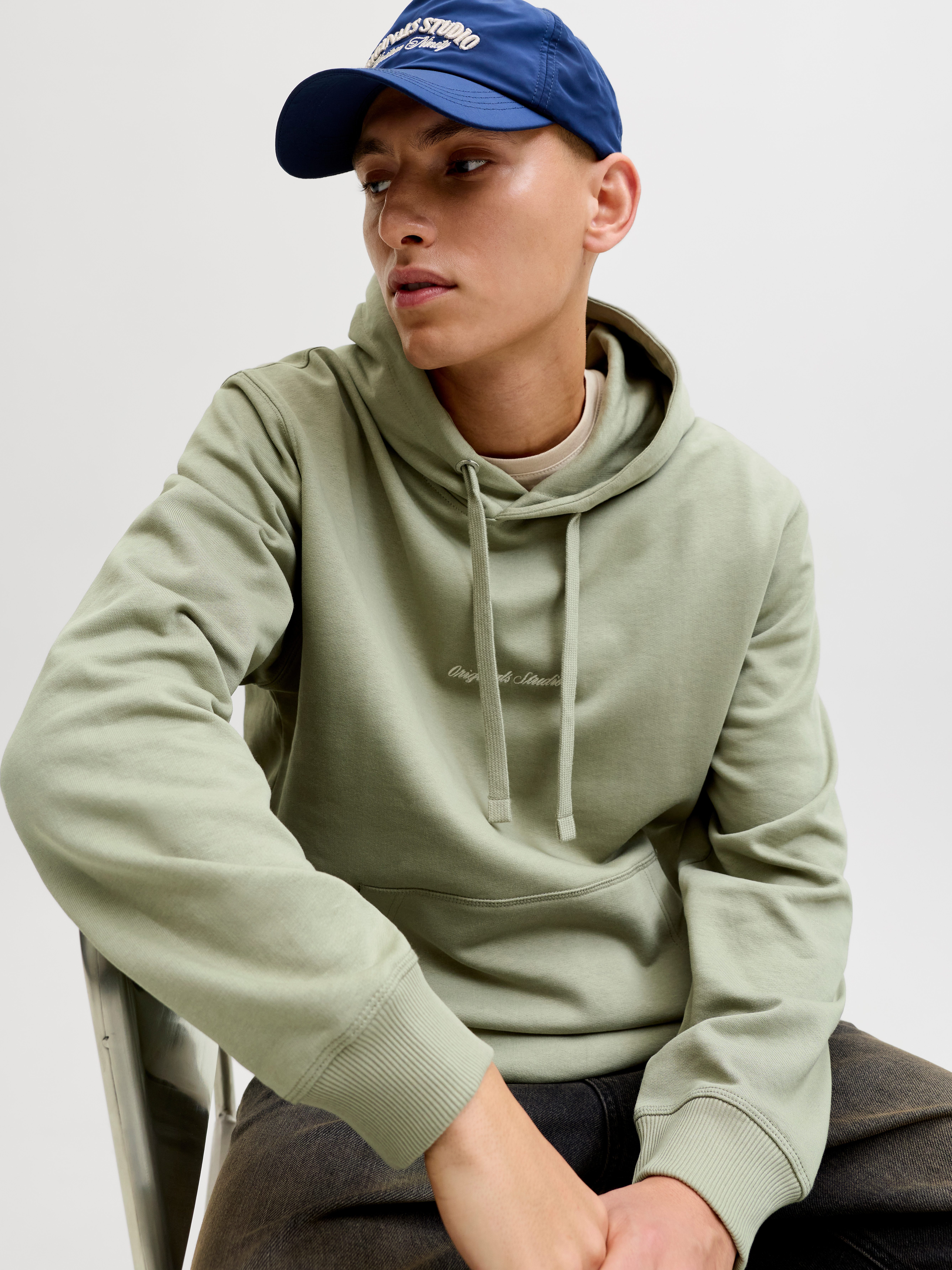 Jack & Jones Kapuzensweatshirt JORNORREBRO EMB SWEAT HOOD NOOS mit Logo Print