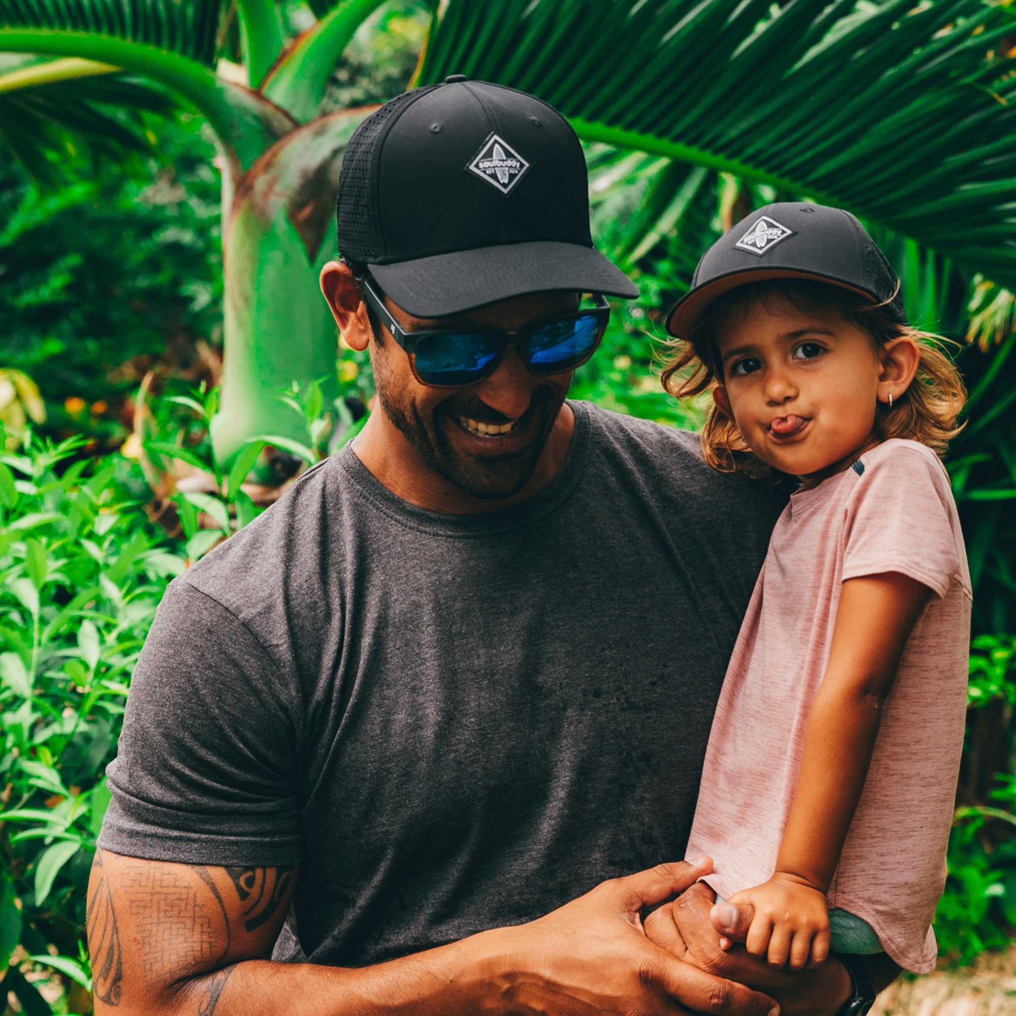 Soulbuddy Baseball Cap 2er-Set Partnerlook Familie, Sport Cap Herren Damen, Geschenk Vatertag (Set besteht aus 1x Eltern Cap & 1x Kids Cap, Leicht & Atmungsaktiv)