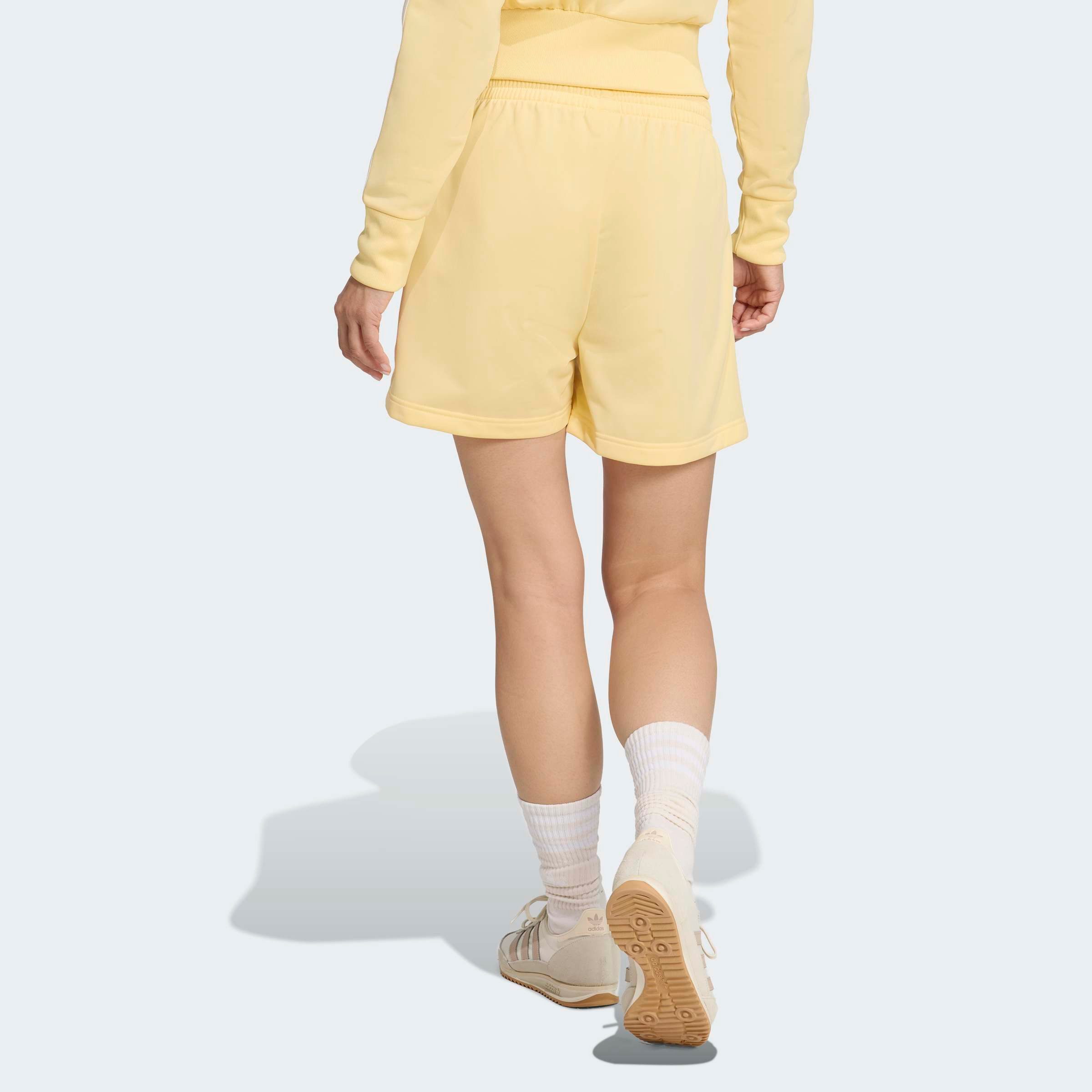 adidas Originals Shorts FB FIREBIRD Classic Short, locker geschnitten
