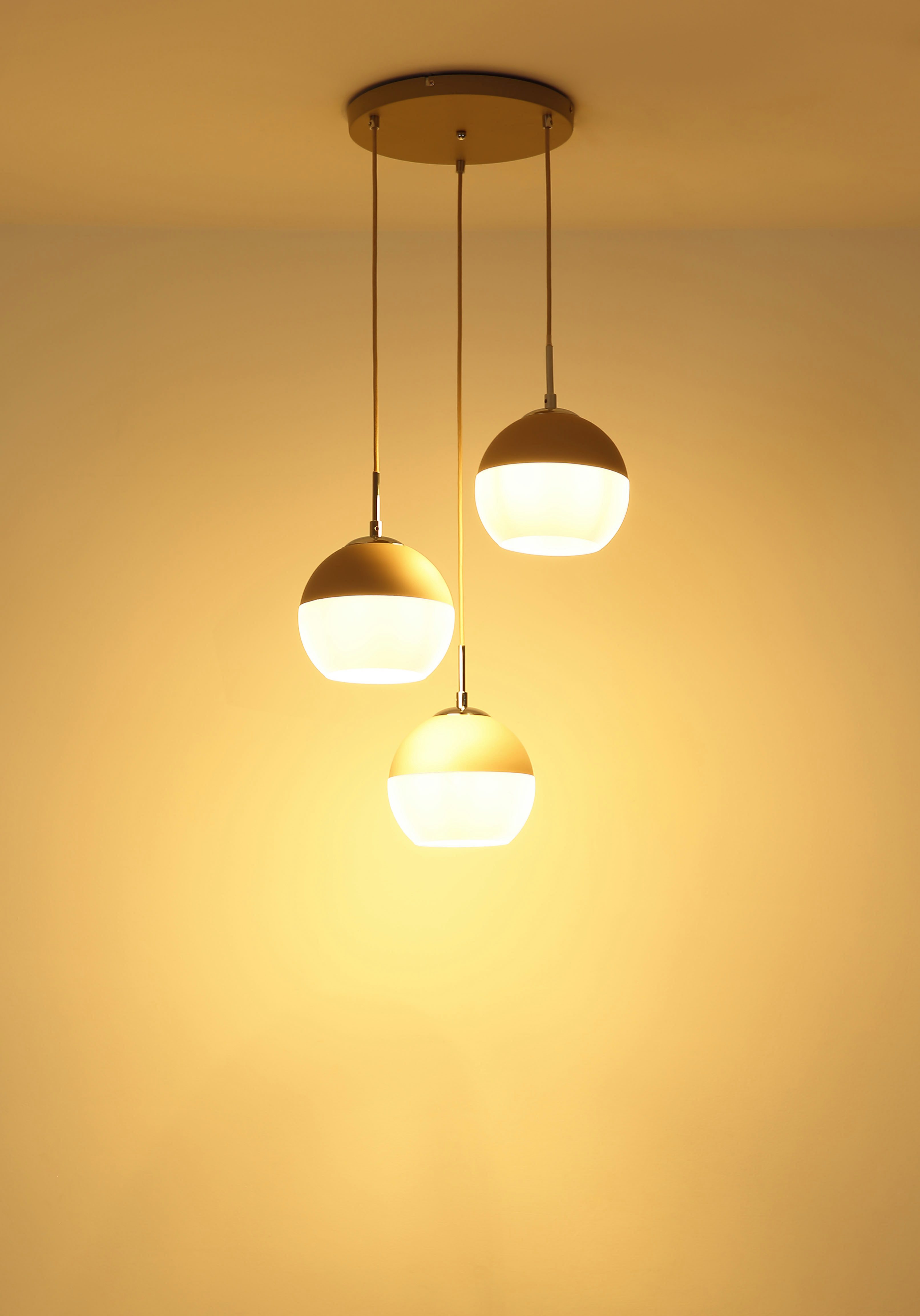 GLOBO LIGHTING Hängeleuchte RAGUSA, ohne Leuchtmittel, sandfarbene Pendelleuchte, Mix-Glaskugeln, E27, höhenkürzbar