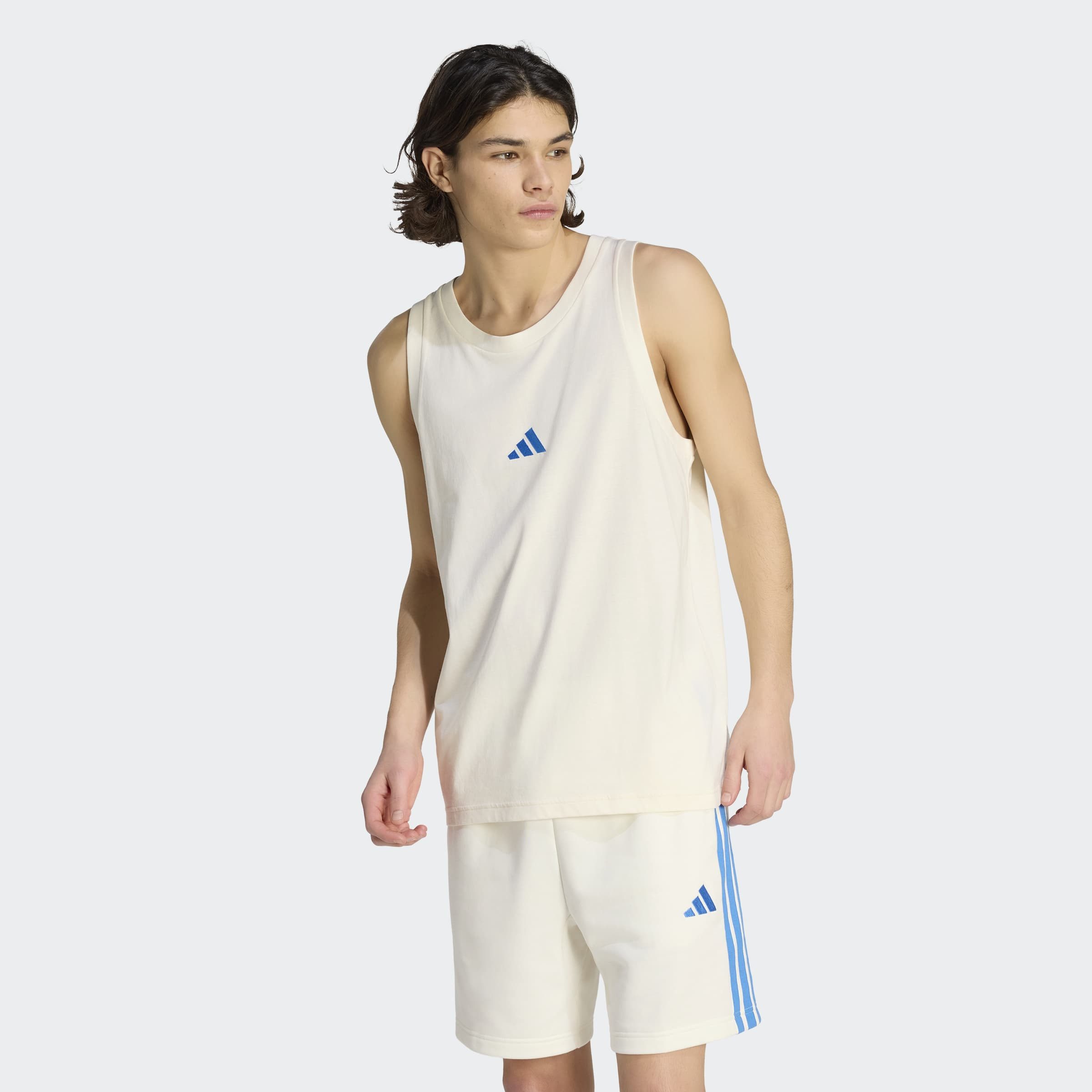 adidas Sportswear Tanktop ESSENTIALS SMALL LOGO ohne Verschluss, aus Baumwolle, mit Rundhalsausschnitt. € 19,99