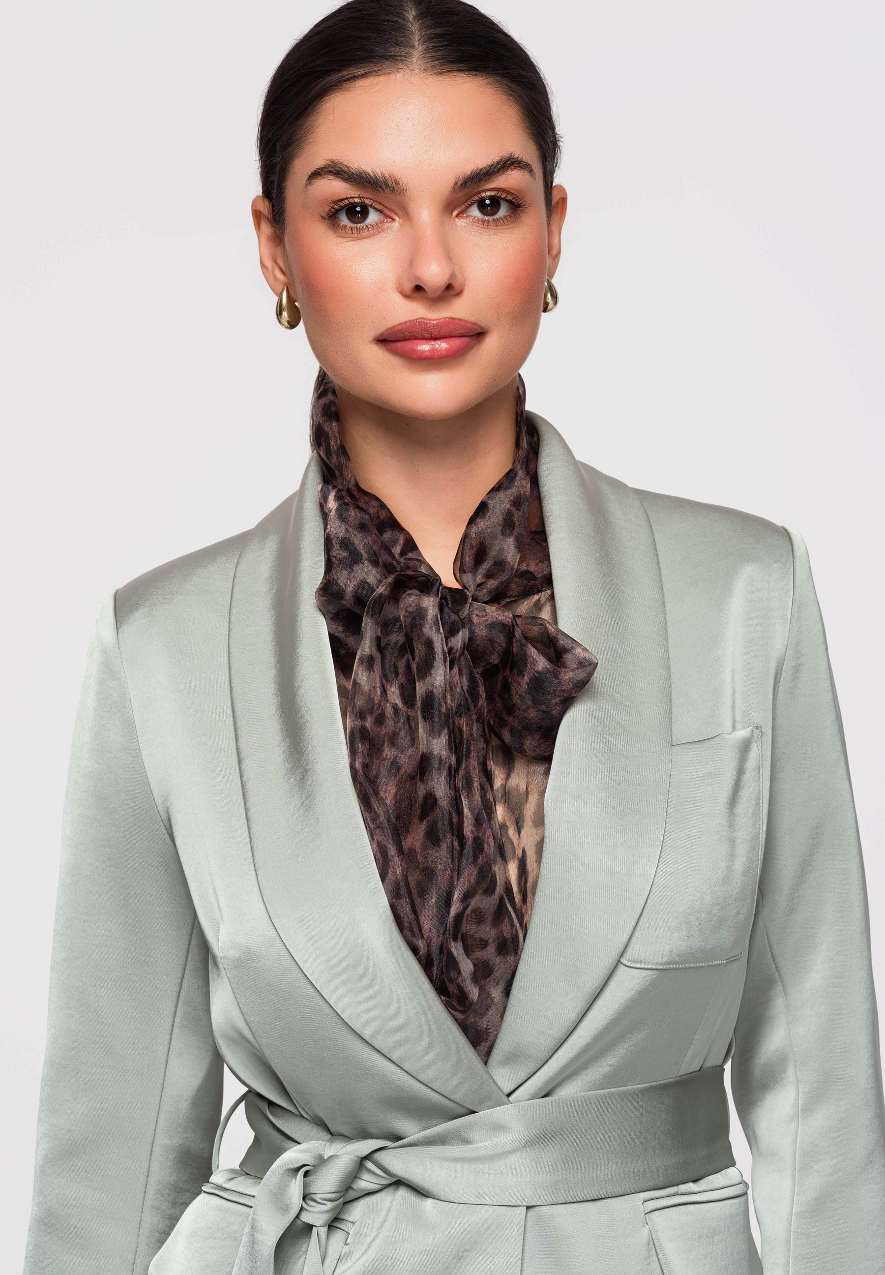 OMBRE Longblazer Damen Blazer Schalkragen Fransen Tailliert Celadon S (kein Set, 1-tlg) Taillierter Schnitt mit Schalkragen und Fransen