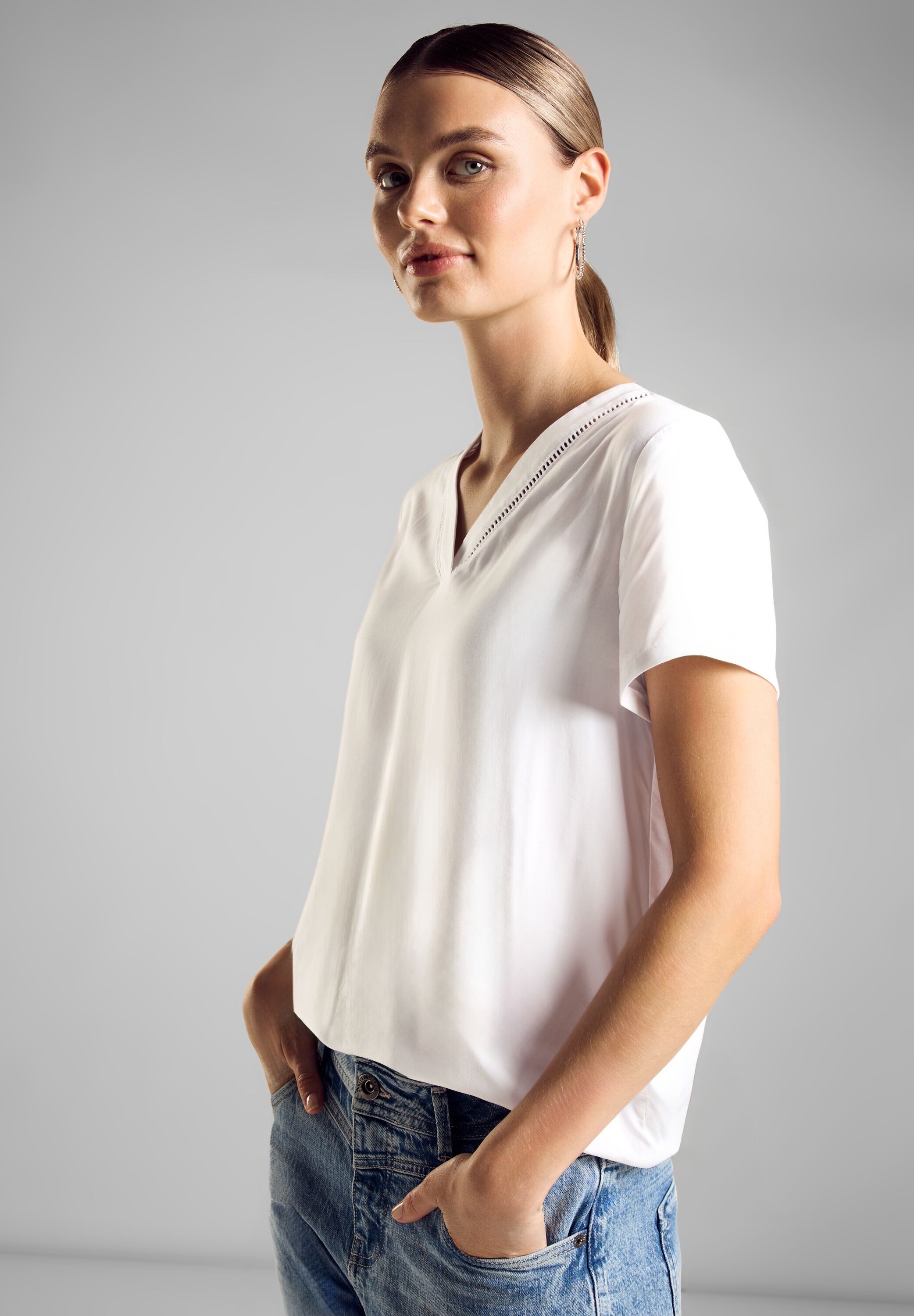 Street One Damen Bluse Mit Stickerei – Vielseitig Für Business & Freizeit