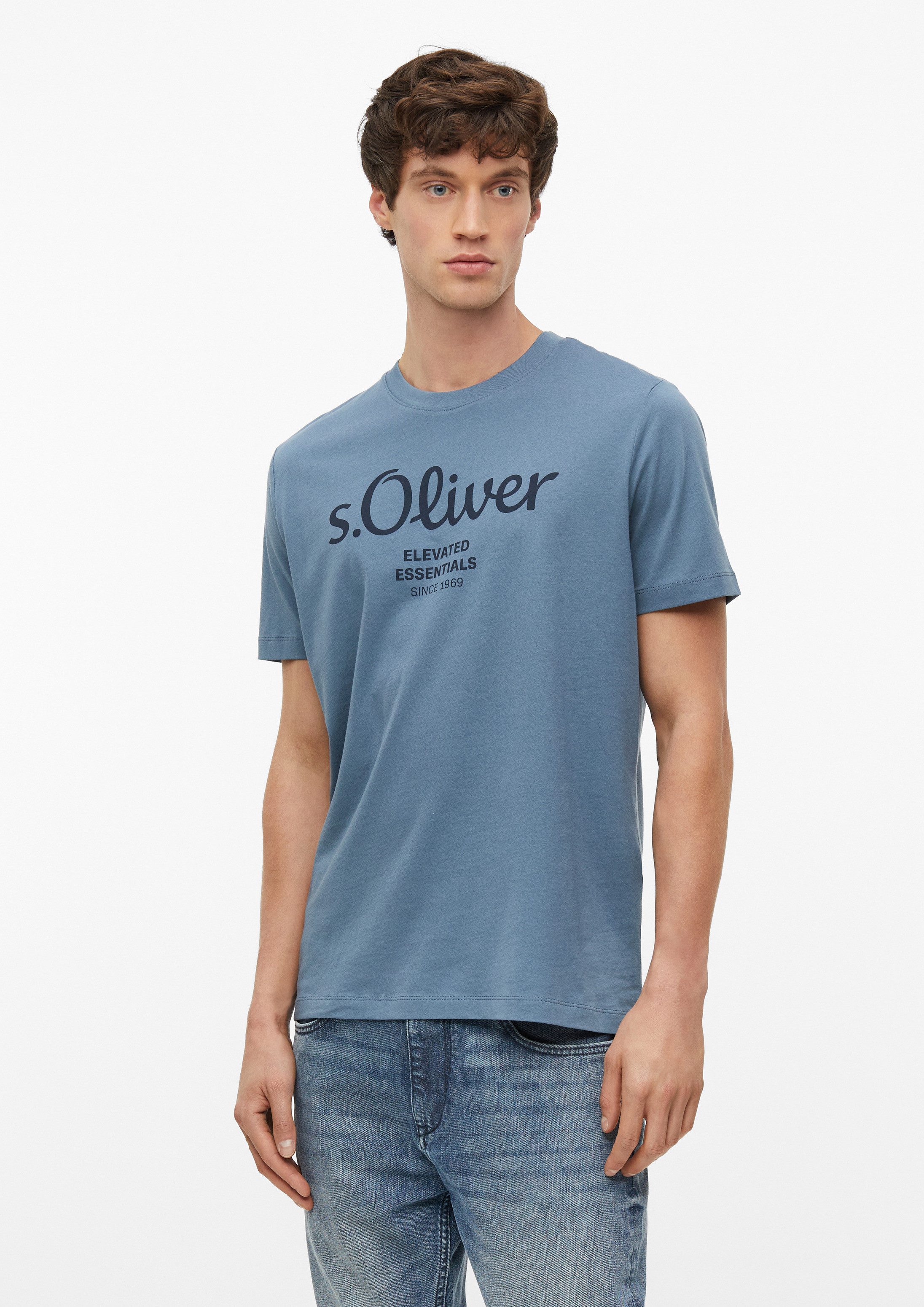 s.Oliver Kurzarmshirt T-Shirt Baumwoll-T-Shirt mit Logo-Print