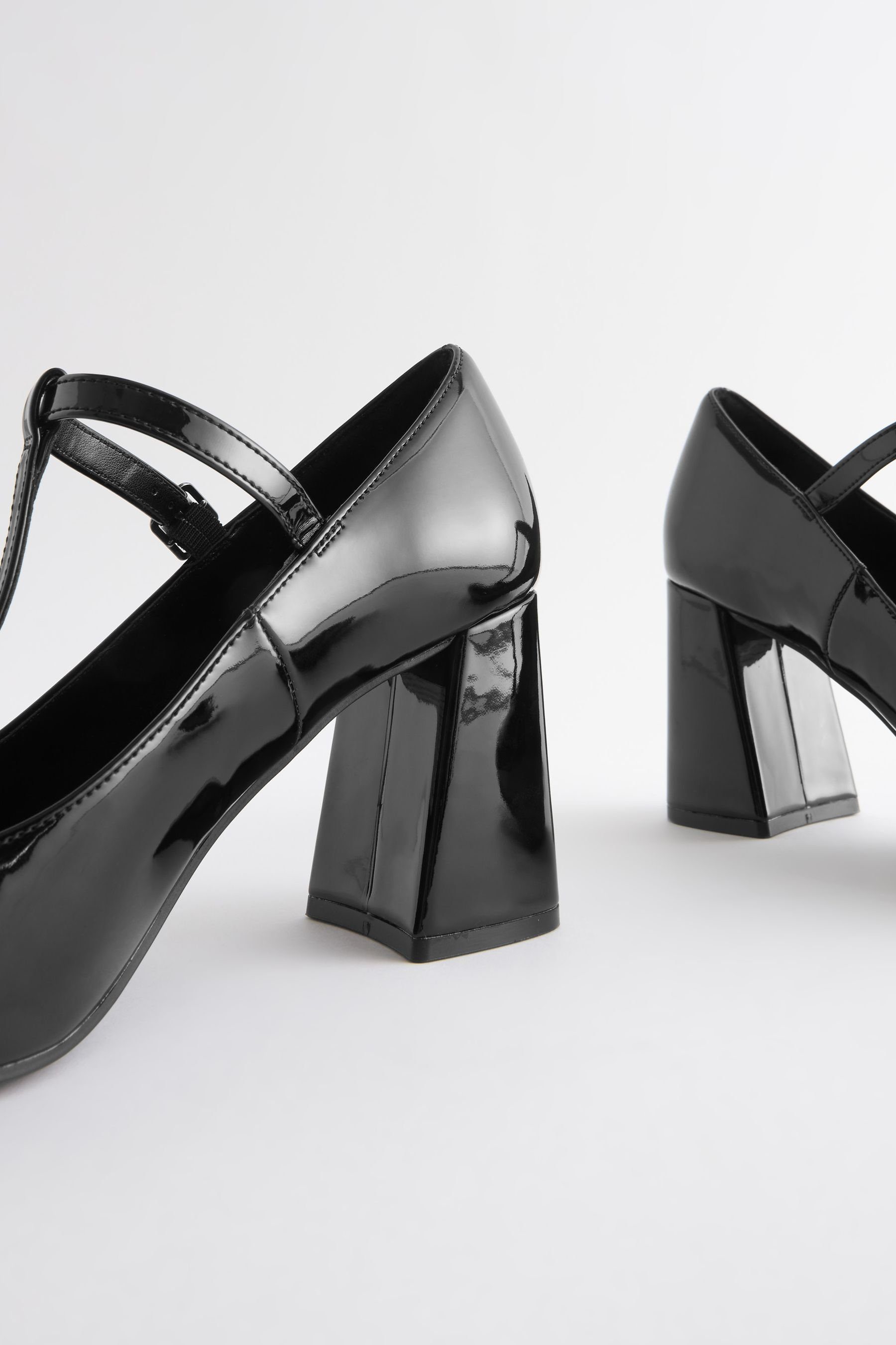 Next Forever Comfort T-Steg (1-tlg) und Schuhe mit Pumps Blockabsatz Black