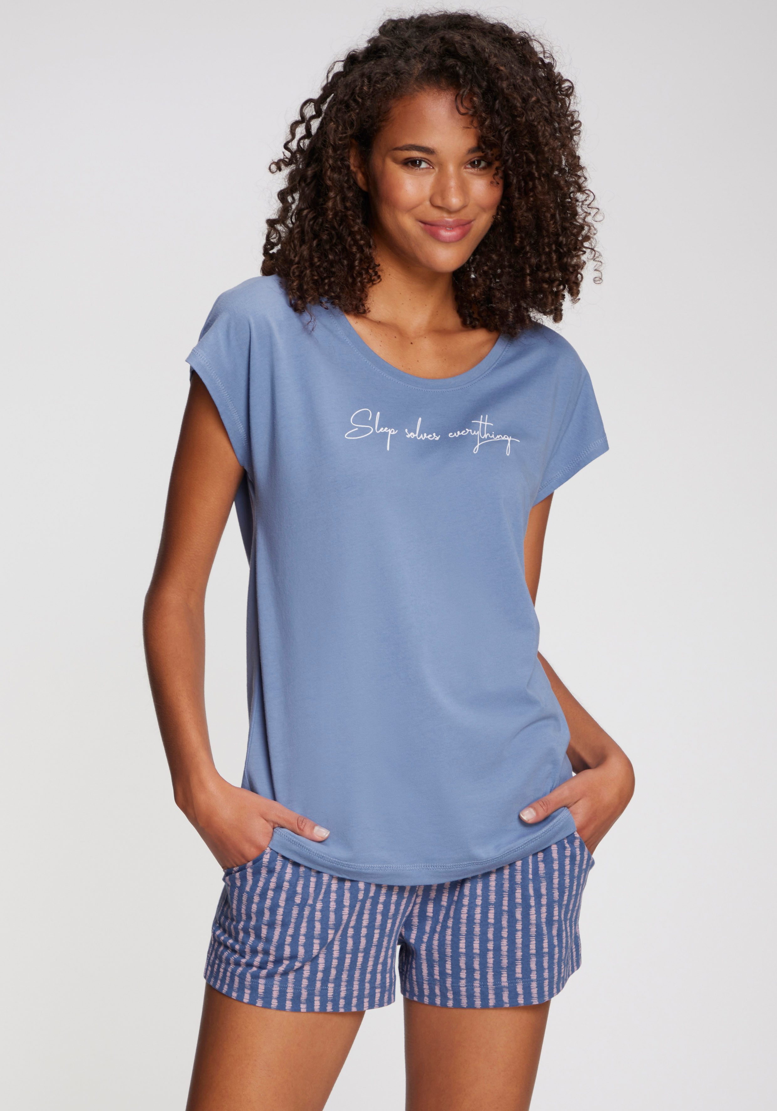 Vivance Dreams Pyjamashorts (1-teilig) mit schönem Muster