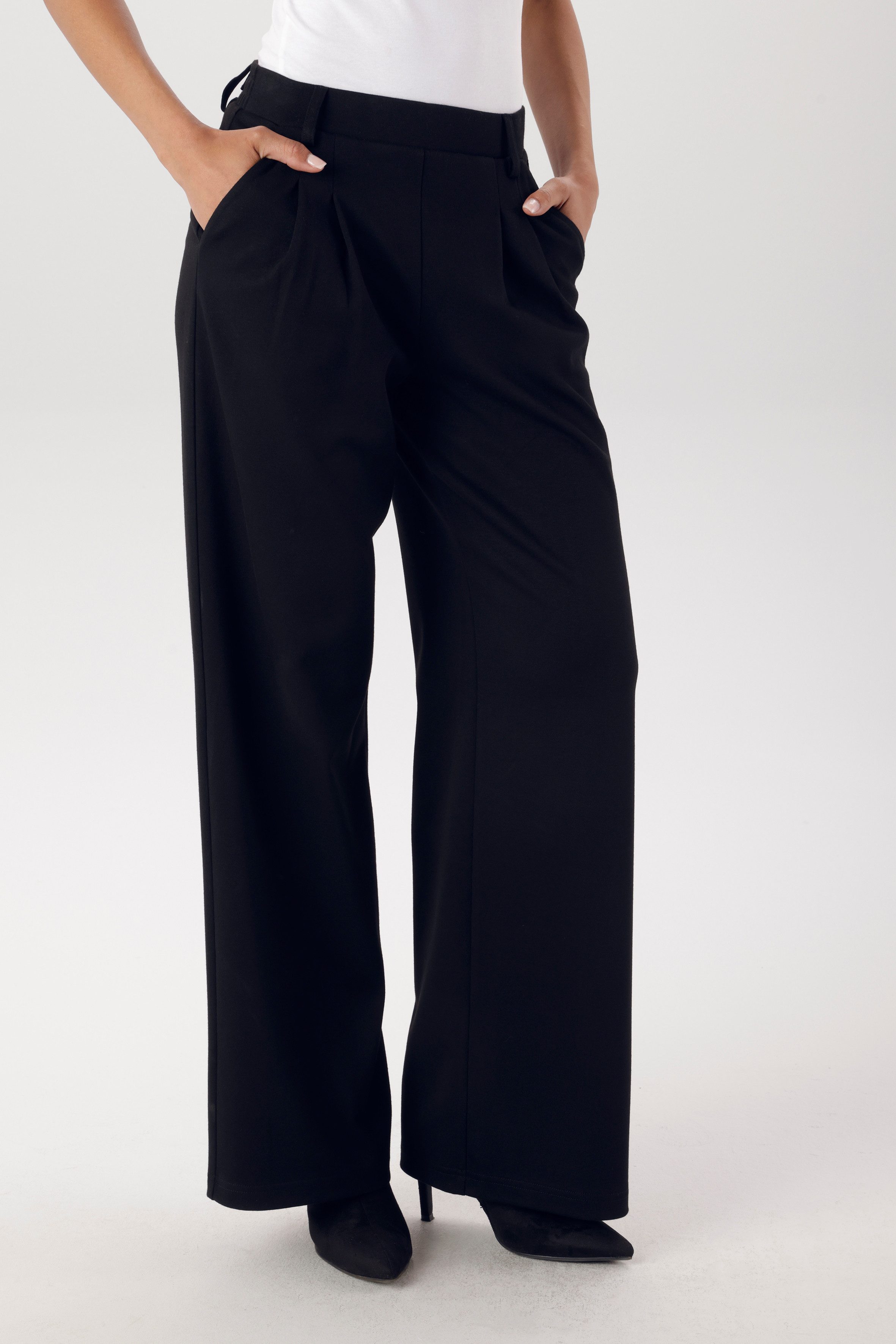 Aniston SELECTED Cordschlupfhose mit Bundfalten und zwei Eingriffstaschen - NEUE KOLLEKTION. € 59,99, (€ 59,99 pro 1 Stk).