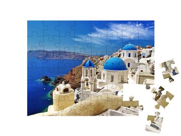 puzzleYOU Puzzle Blick auf Caldera mit Kuppeln, Santorini, 48 Puzzleteile, puzzleYOU-Kollektionen Santorini
