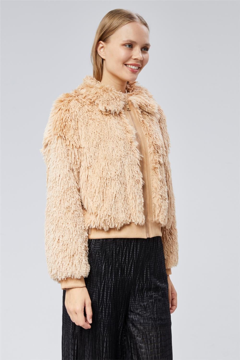 HomeStore Strickjacke Plüschmantel